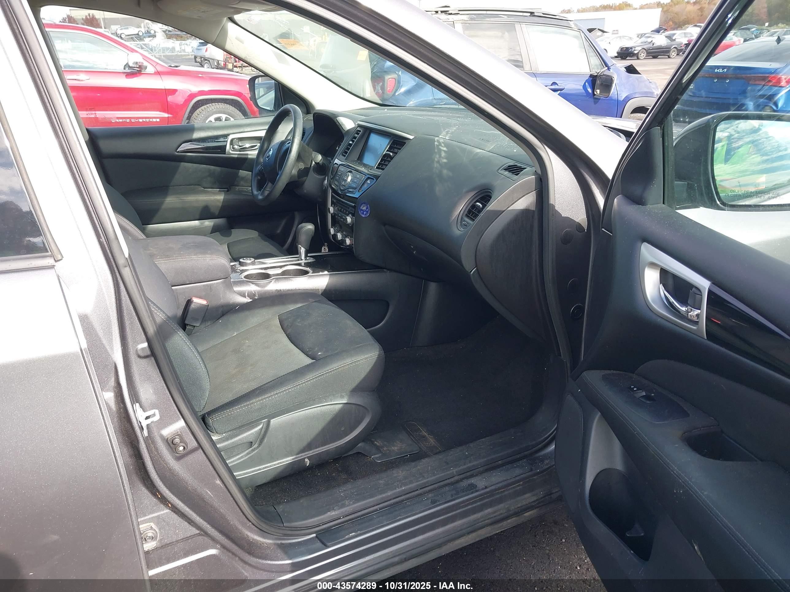NISSAN PATHFINDER image 5