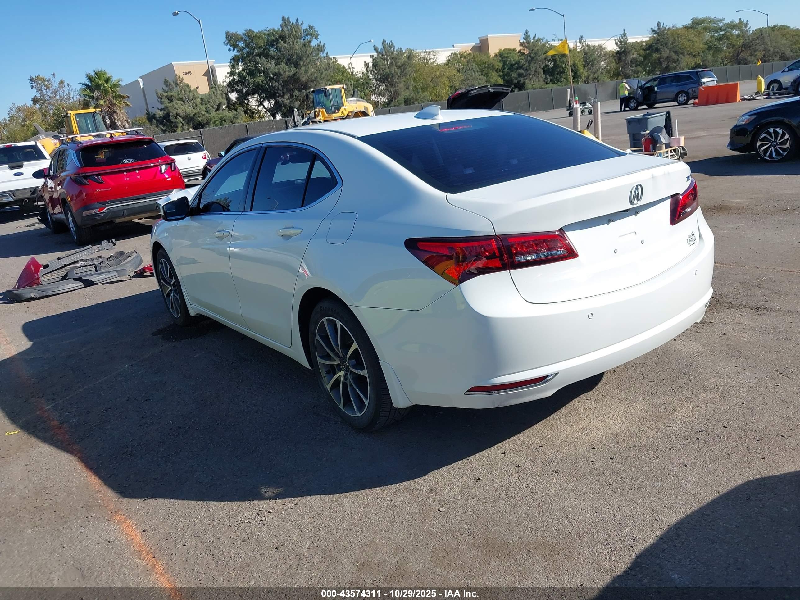 ACURA TLX image 3