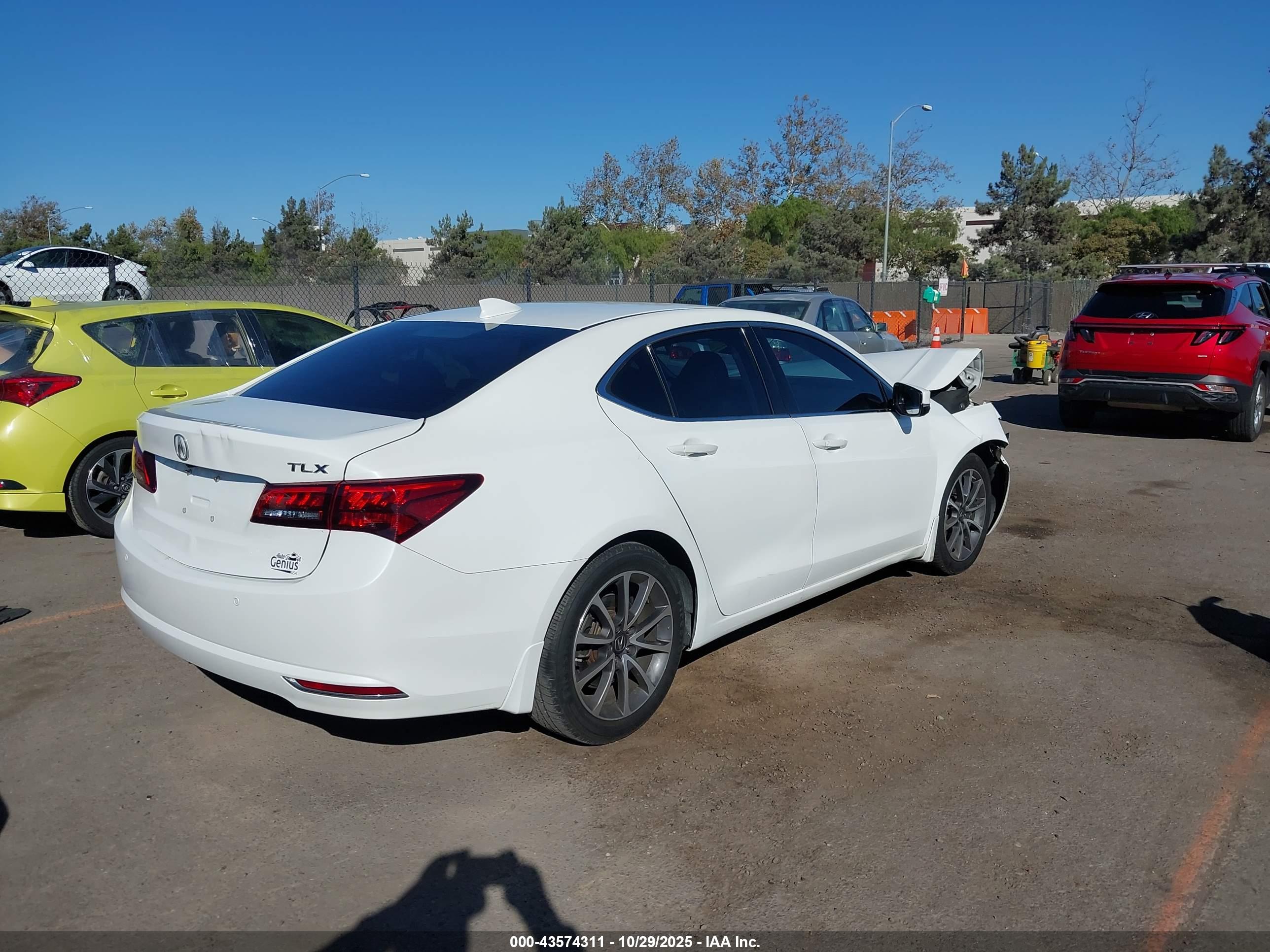 ACURA TLX image 4