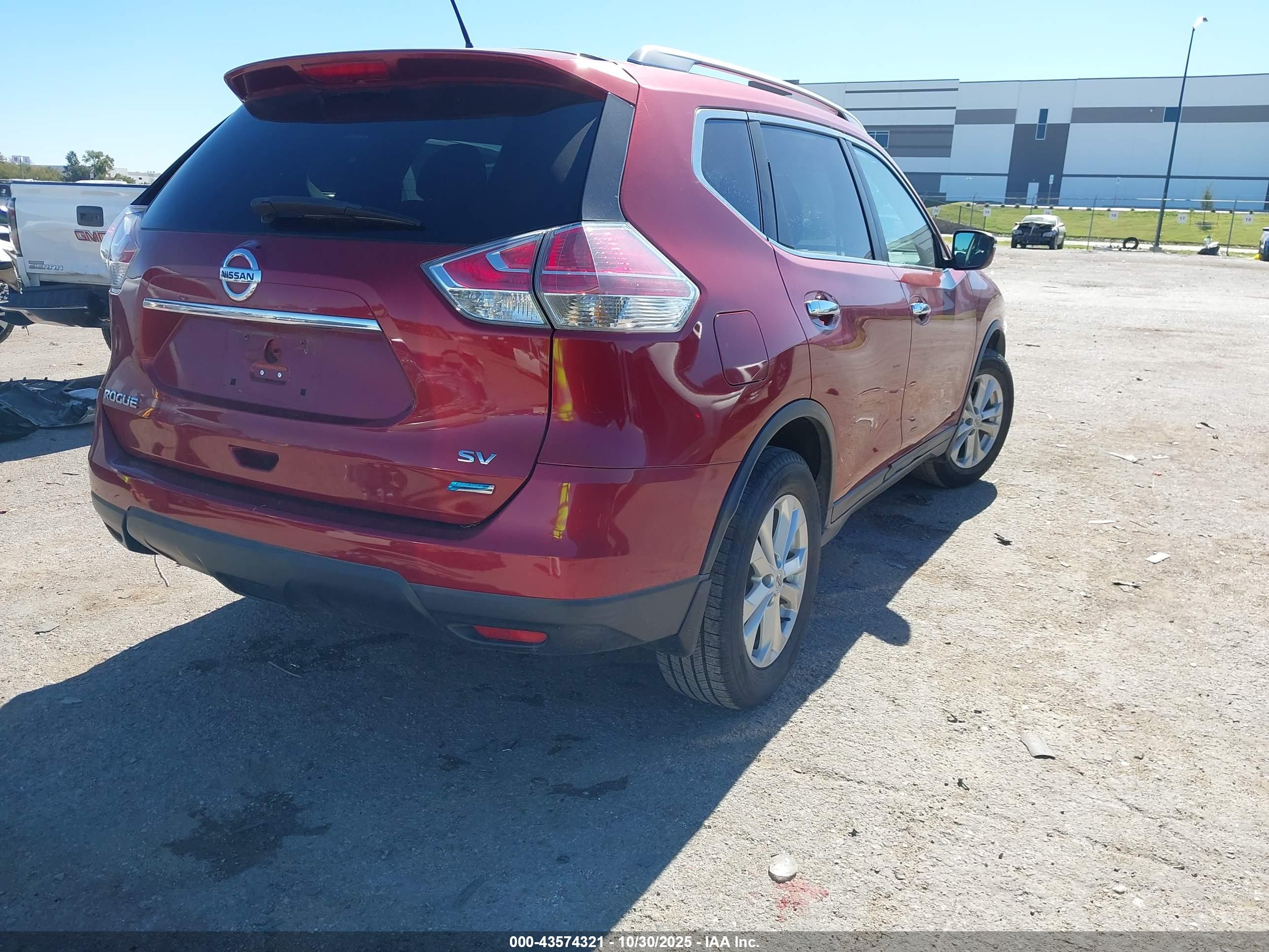 NISSAN ROGUE image 4