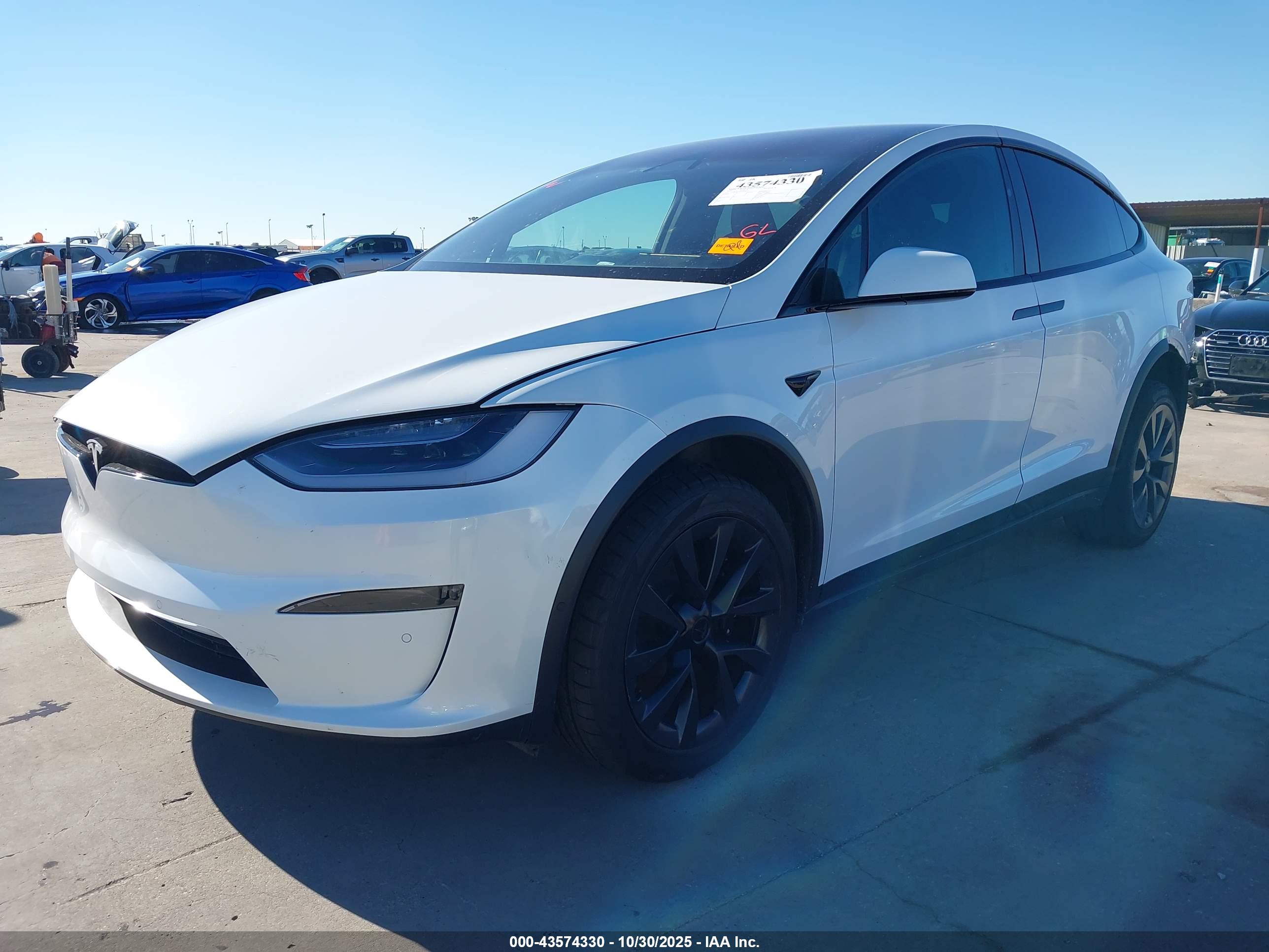 TESLA MODEL image 2