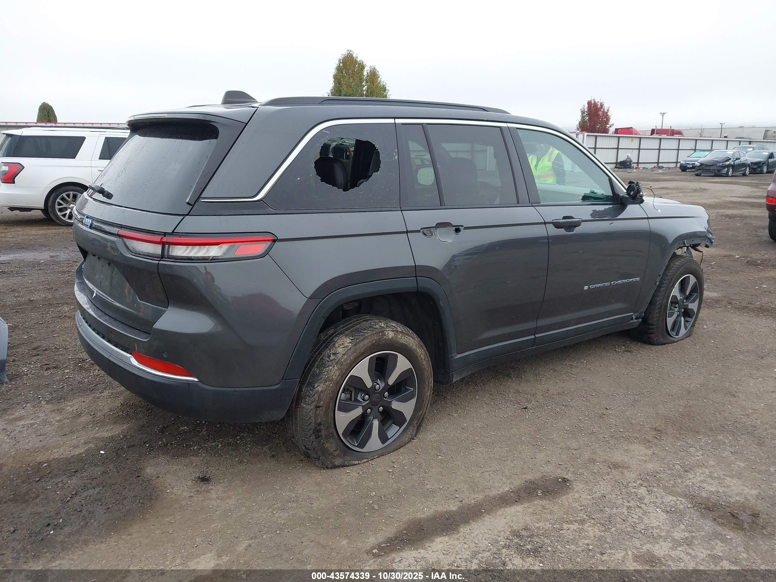 JEEP GRAND image 4