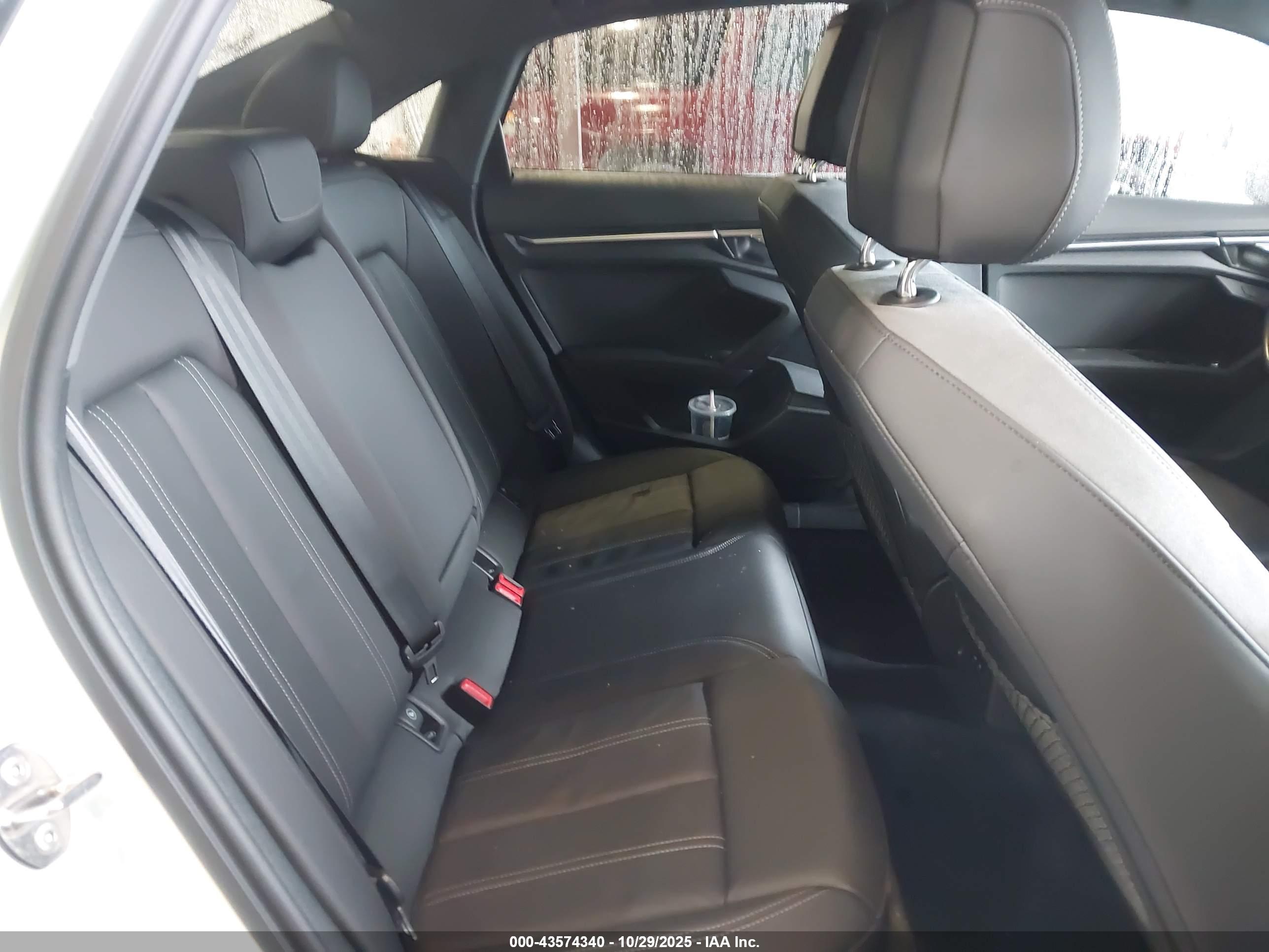 AUDI A3 image 8