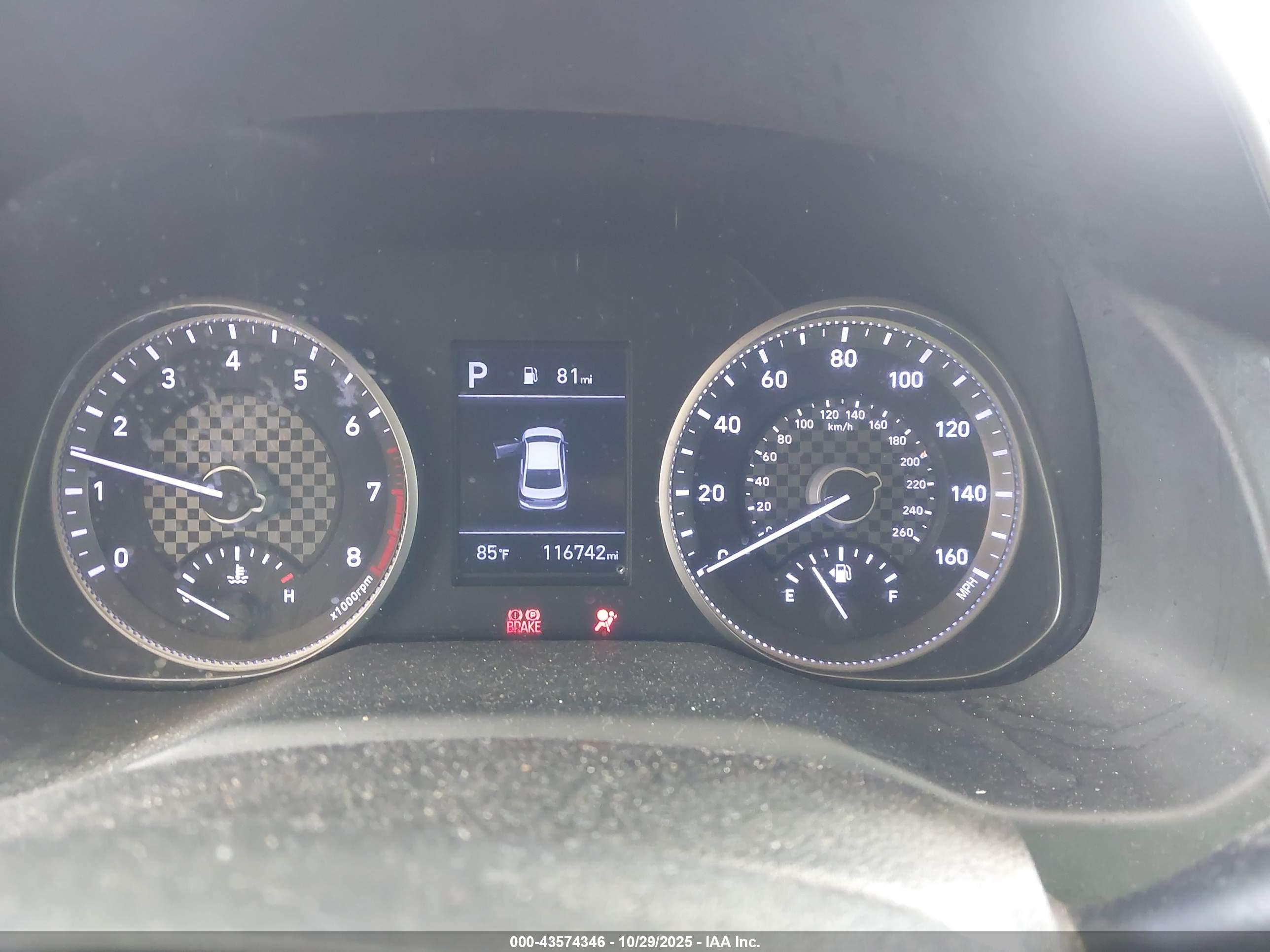 HYUNDAI ELANTRA image 7