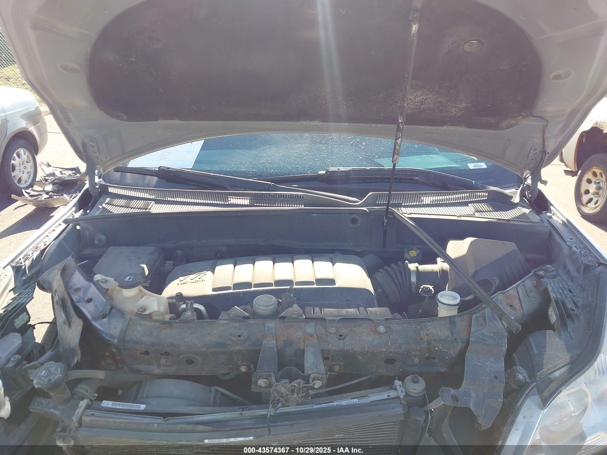 CHEVROLET TRAVERSE image 10
