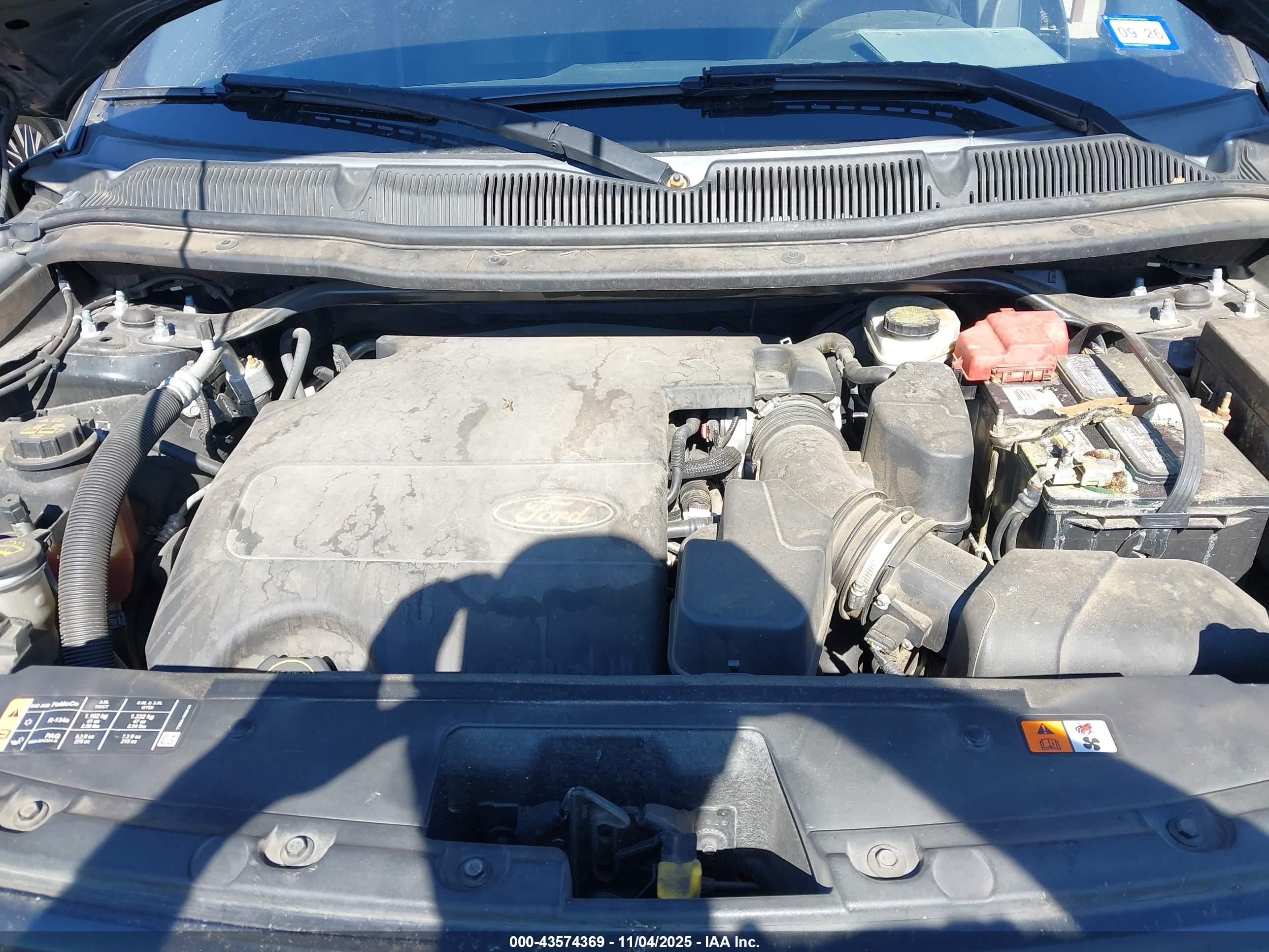 FORD EXPLORER image 10
