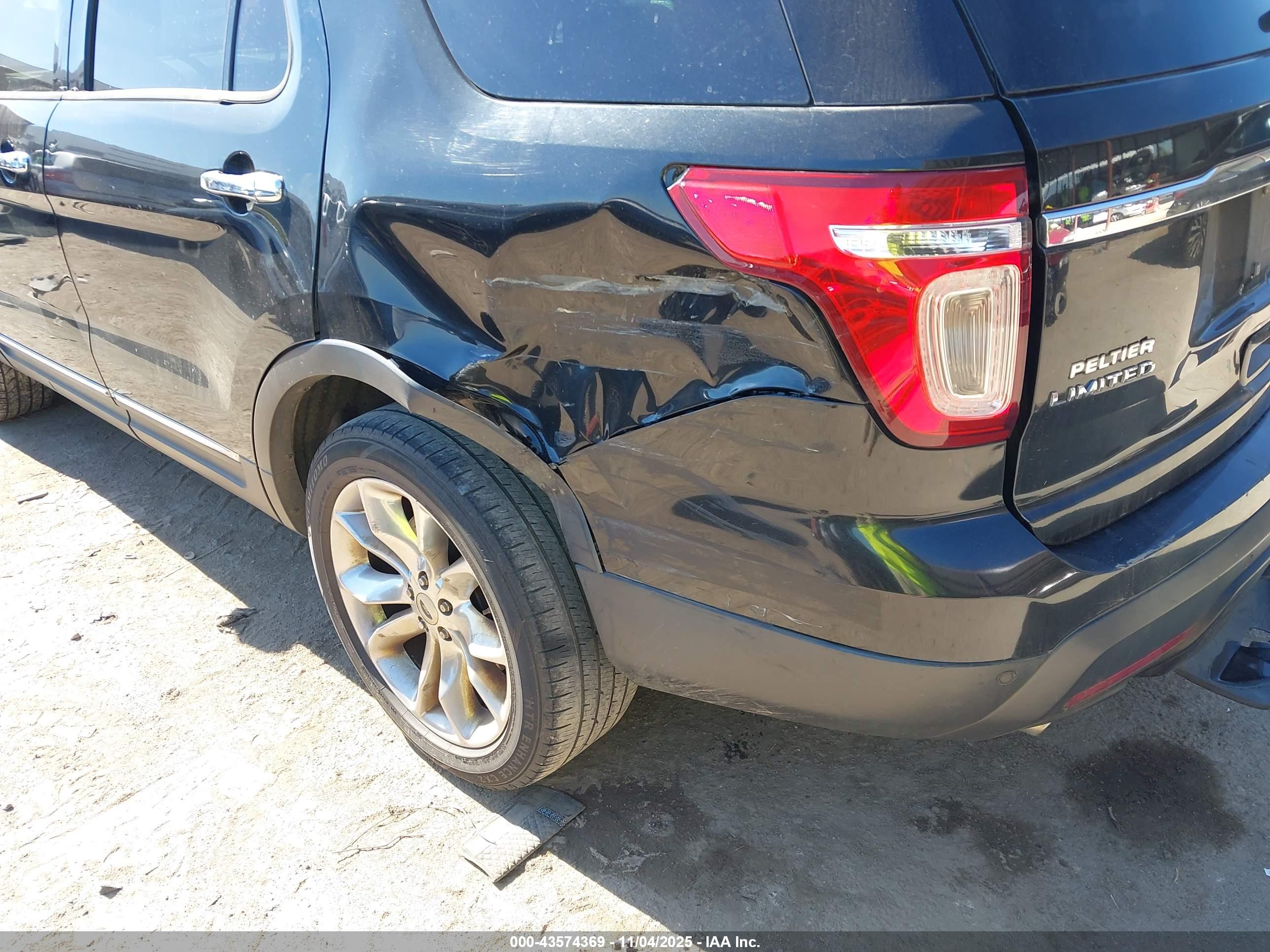 FORD EXPLORER image 6
