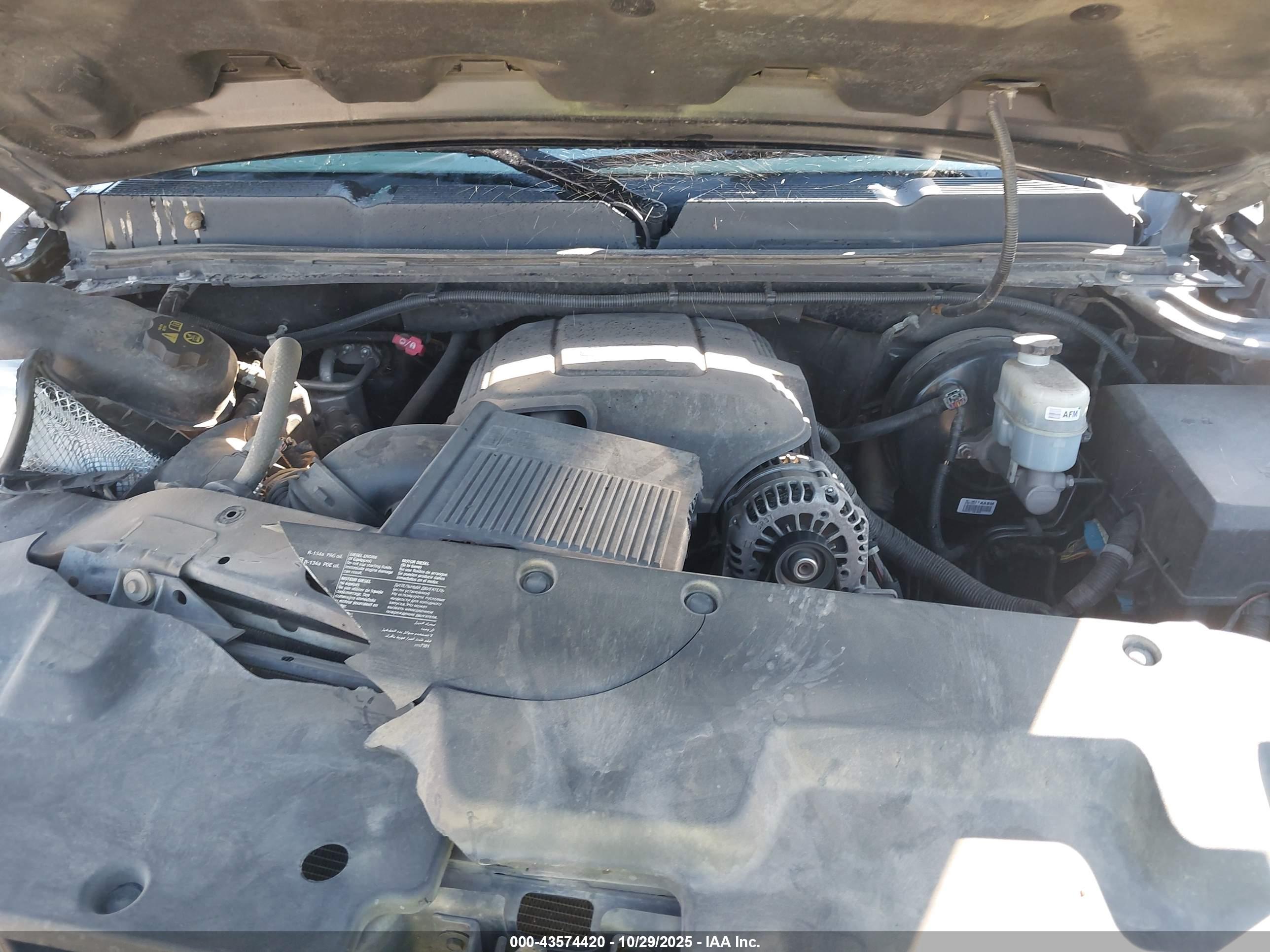 CHEVROLET SILVERADO image 10