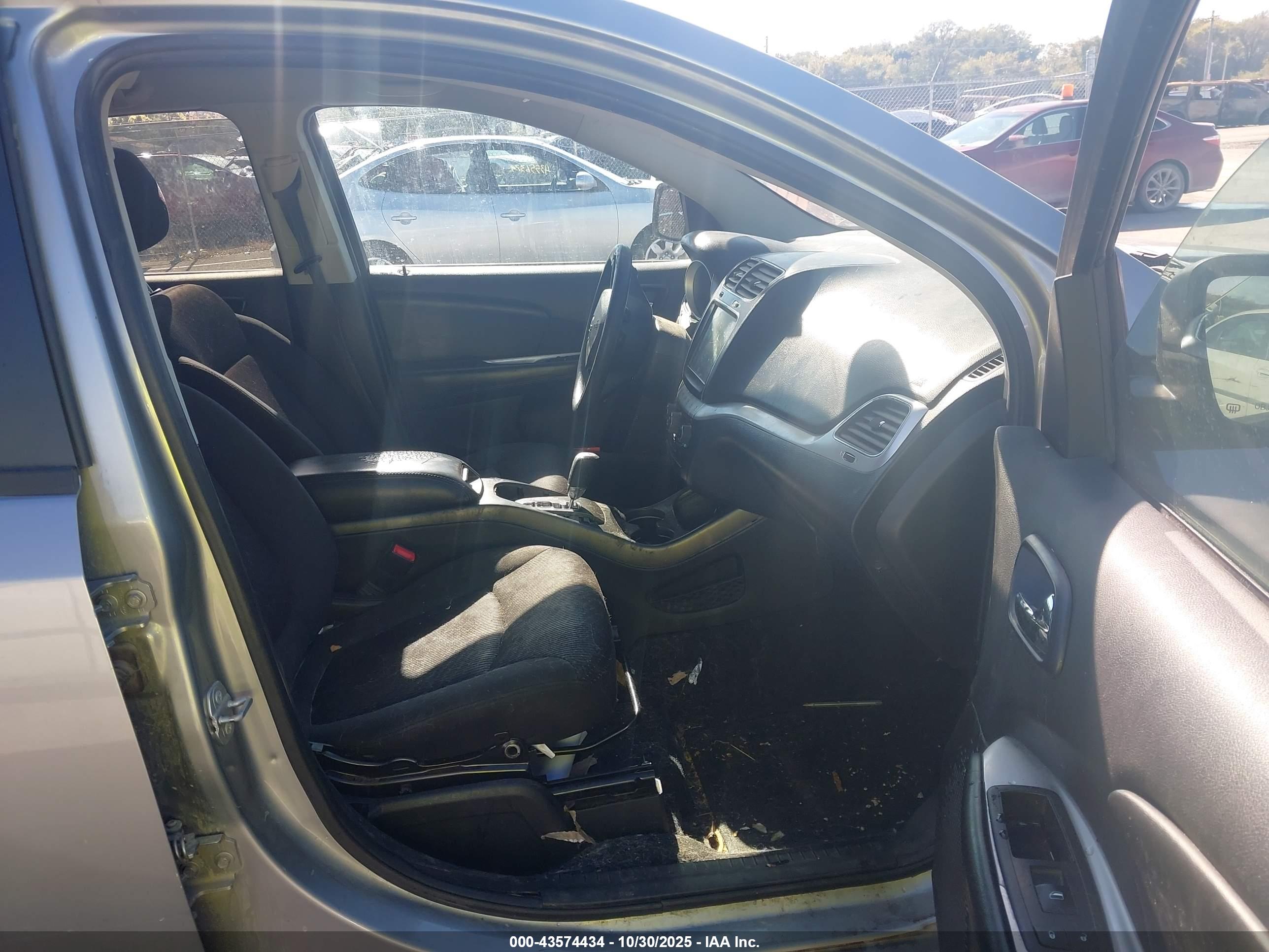 DODGE JOURNEY image 5