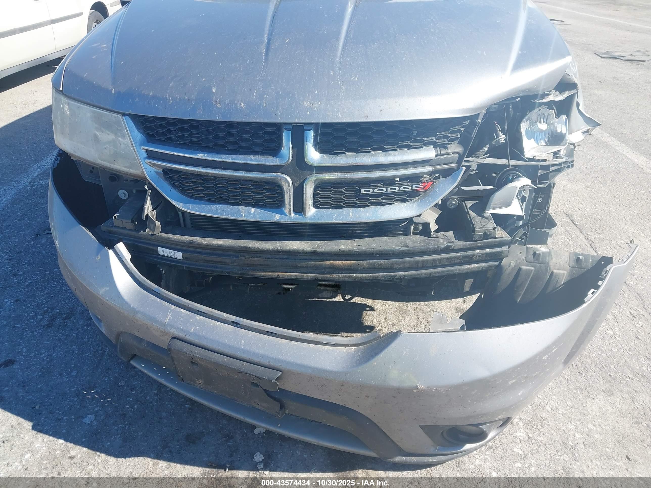 DODGE JOURNEY image 6