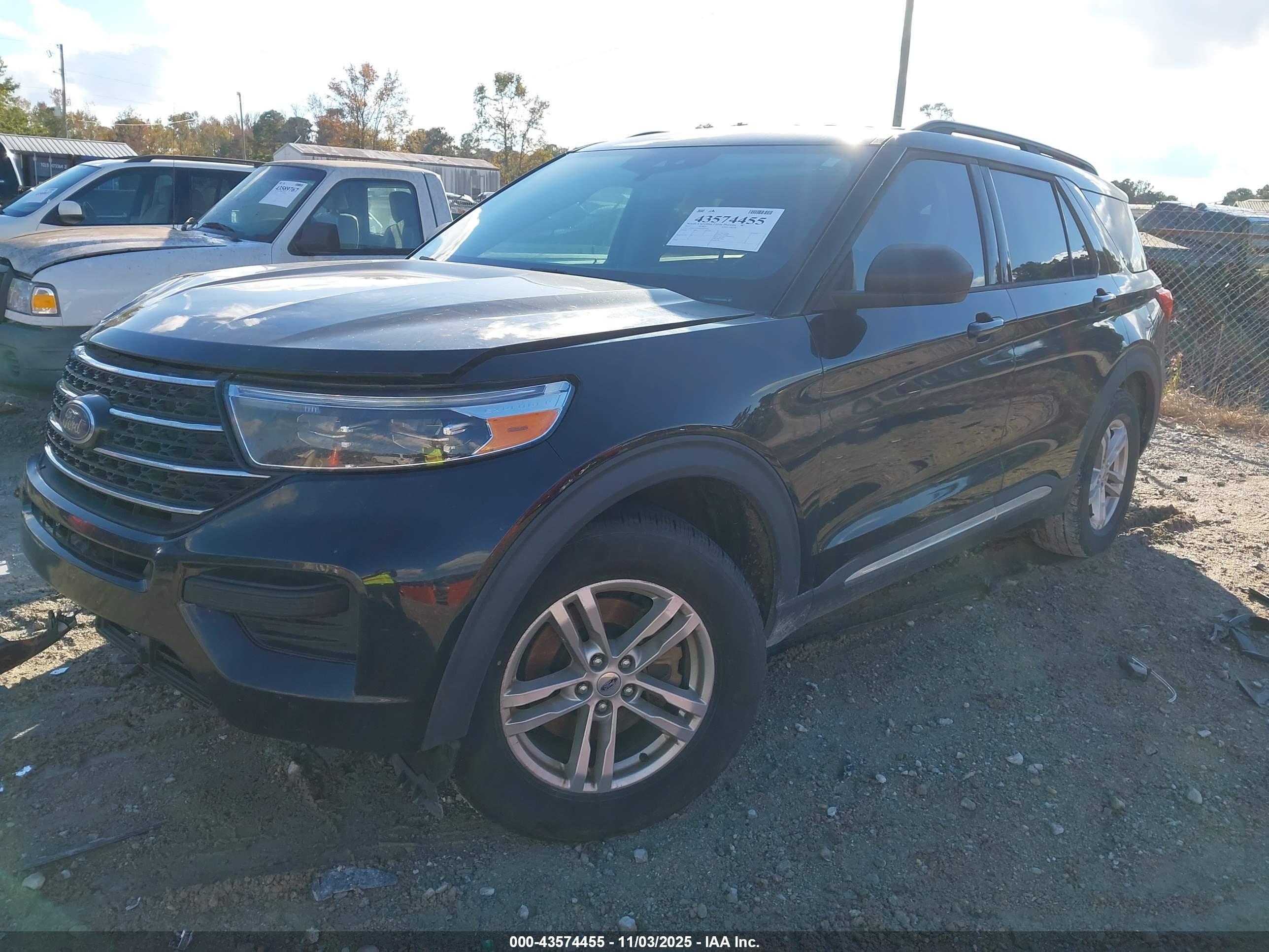FORD EXPLORER image 2