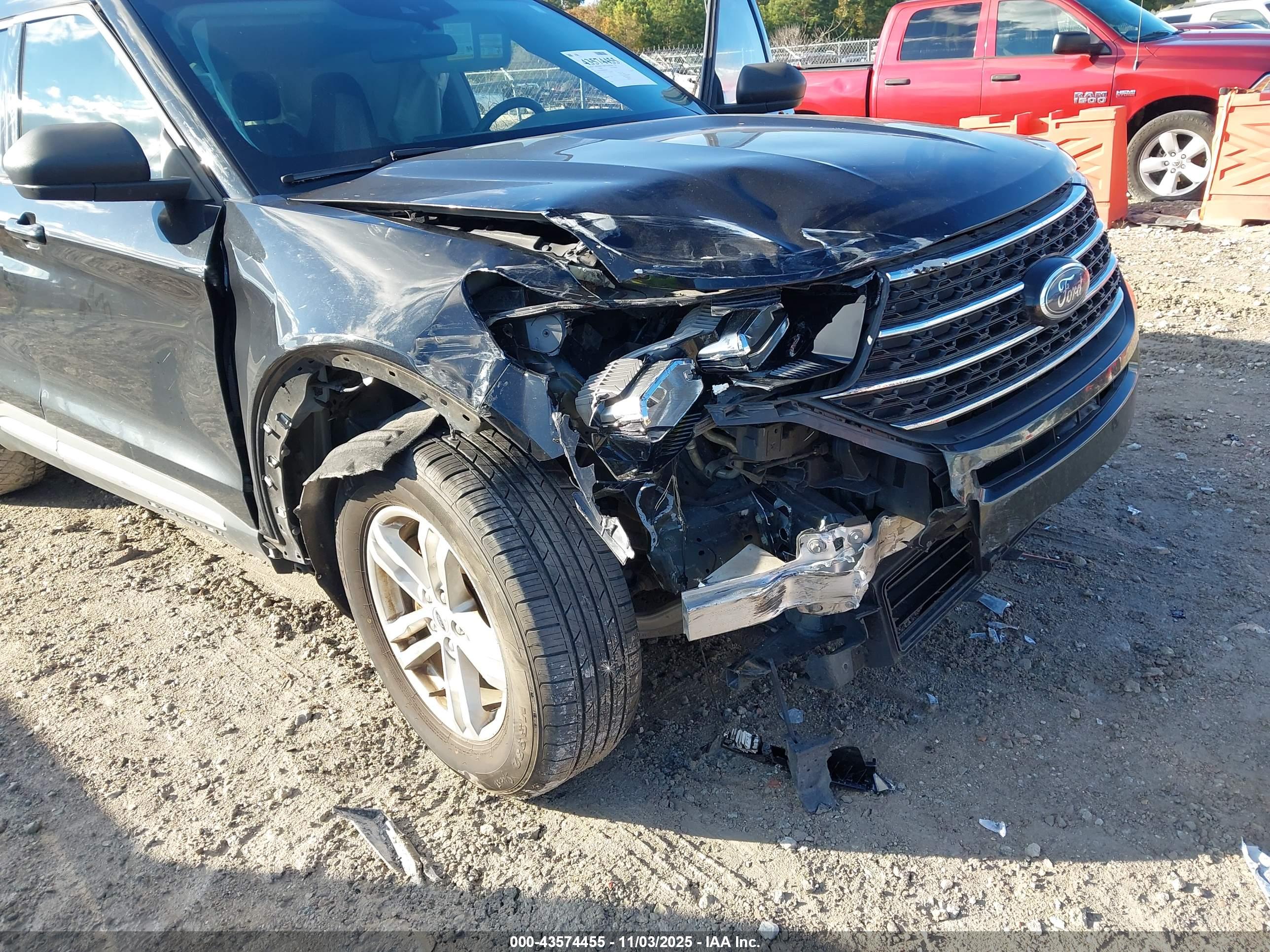 FORD EXPLORER image 6