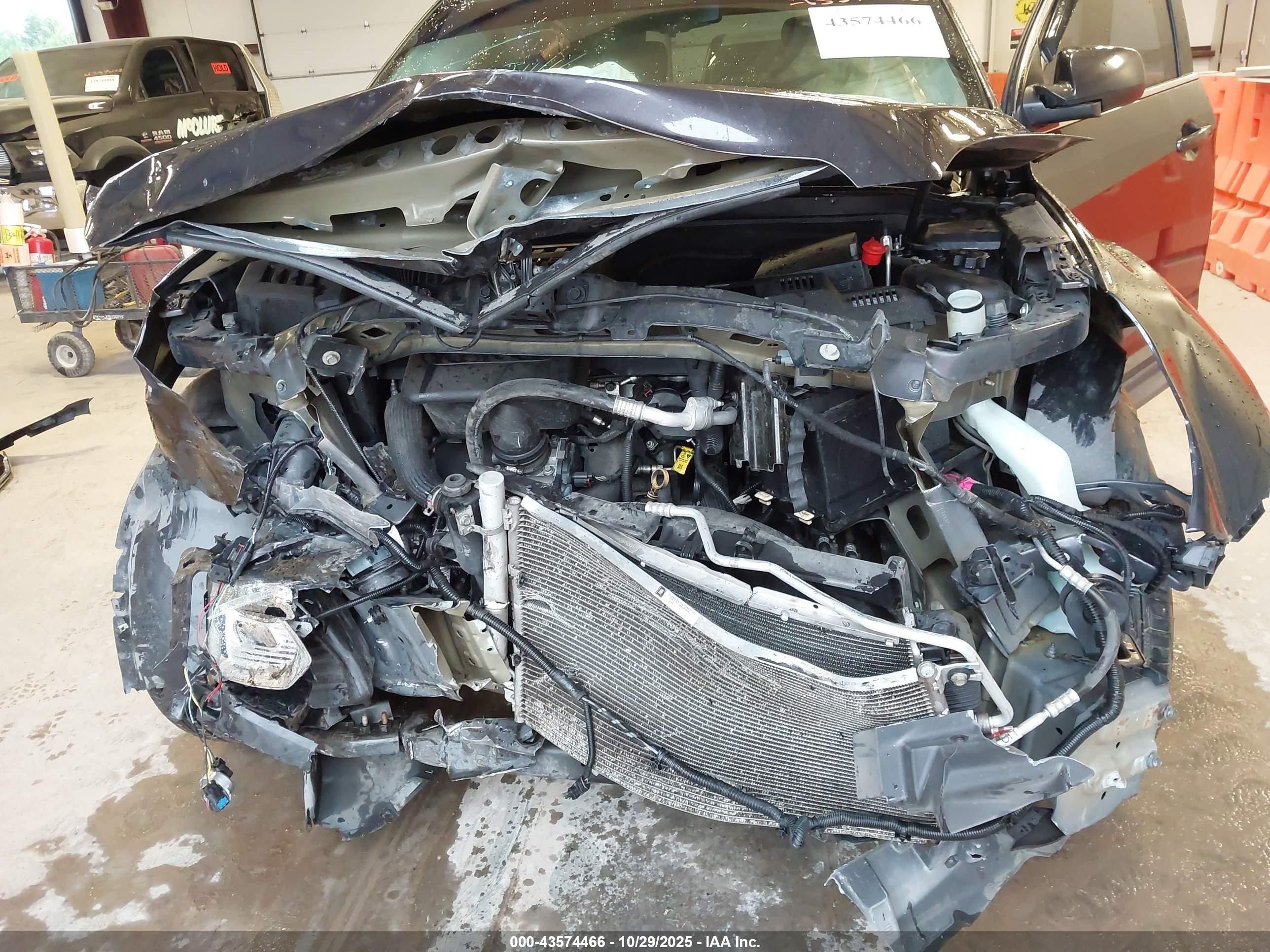 CHEVROLET EQUINOX image 6