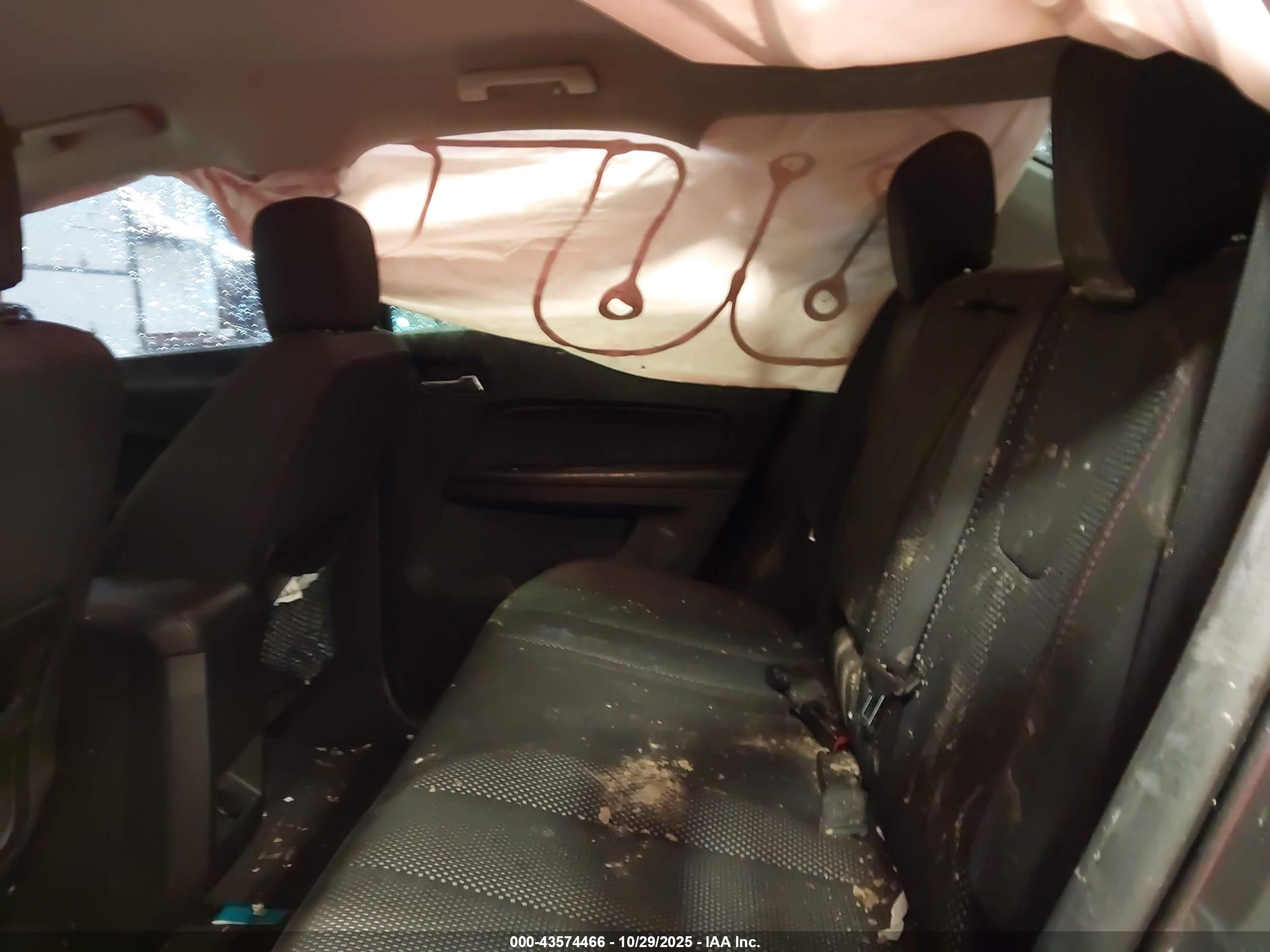 CHEVROLET EQUINOX image 8