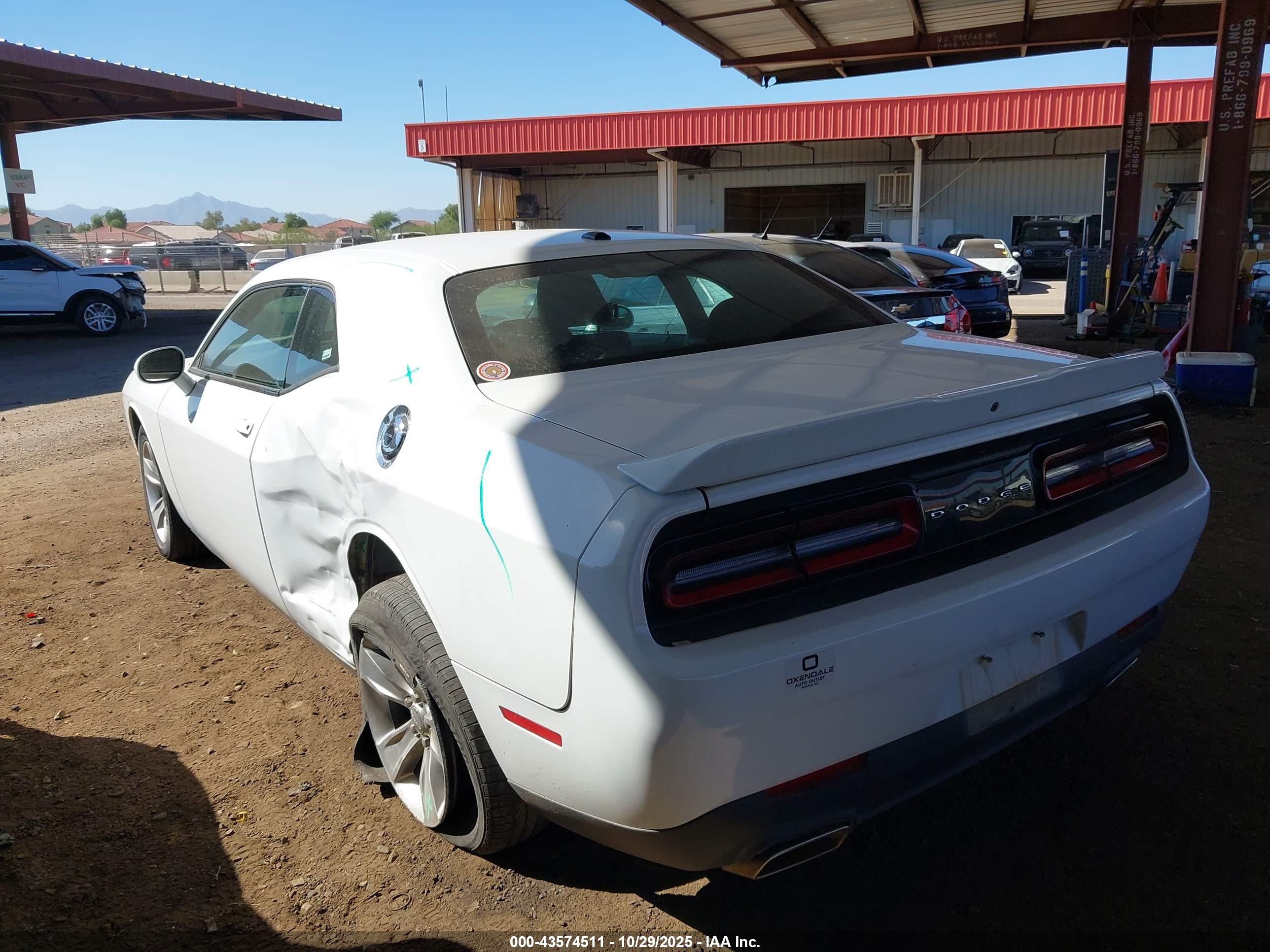 DODGE CHALLENGER image 6