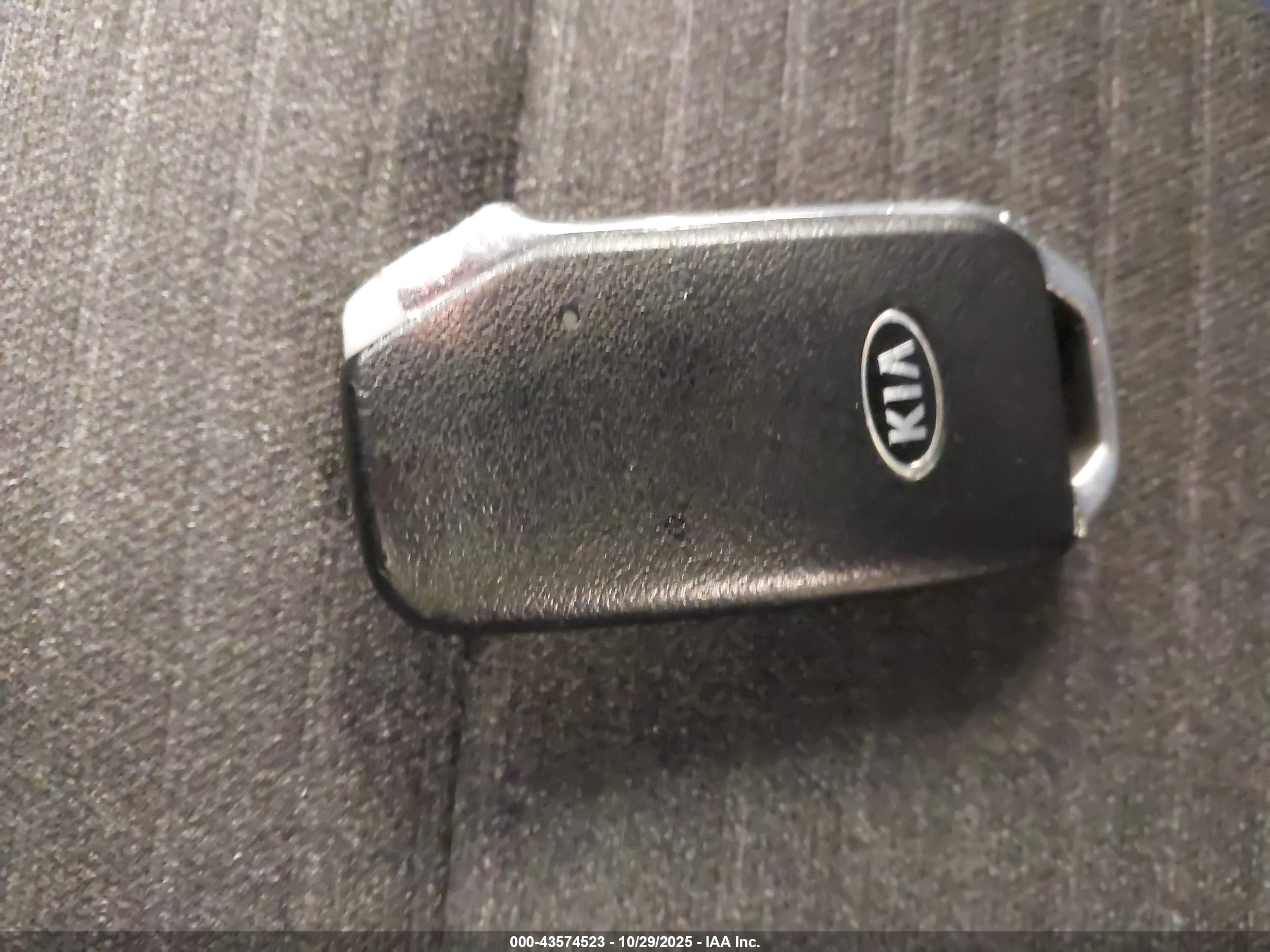 KIA SOUL image 11