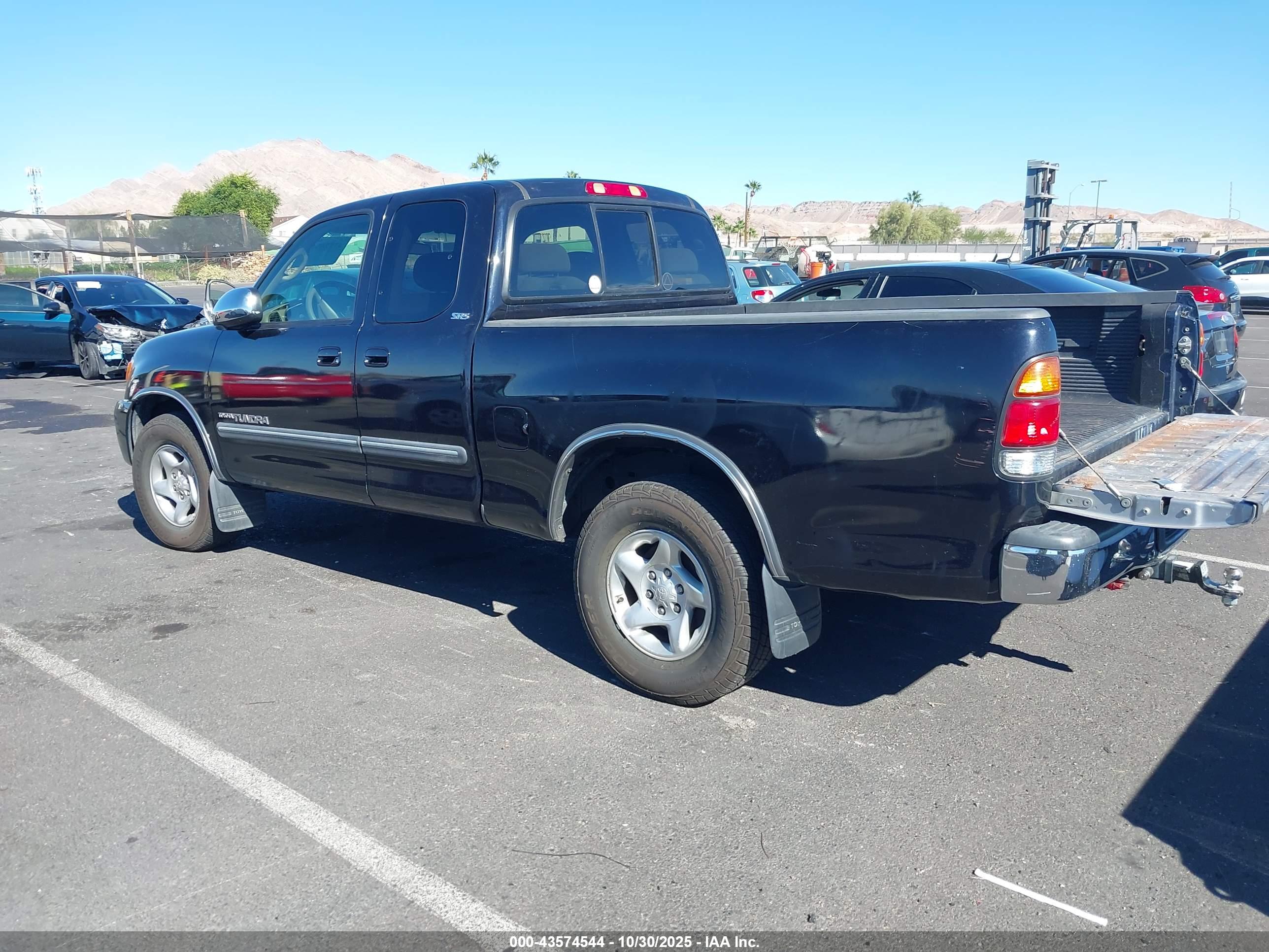 TOYOTA TUNDRA image 3