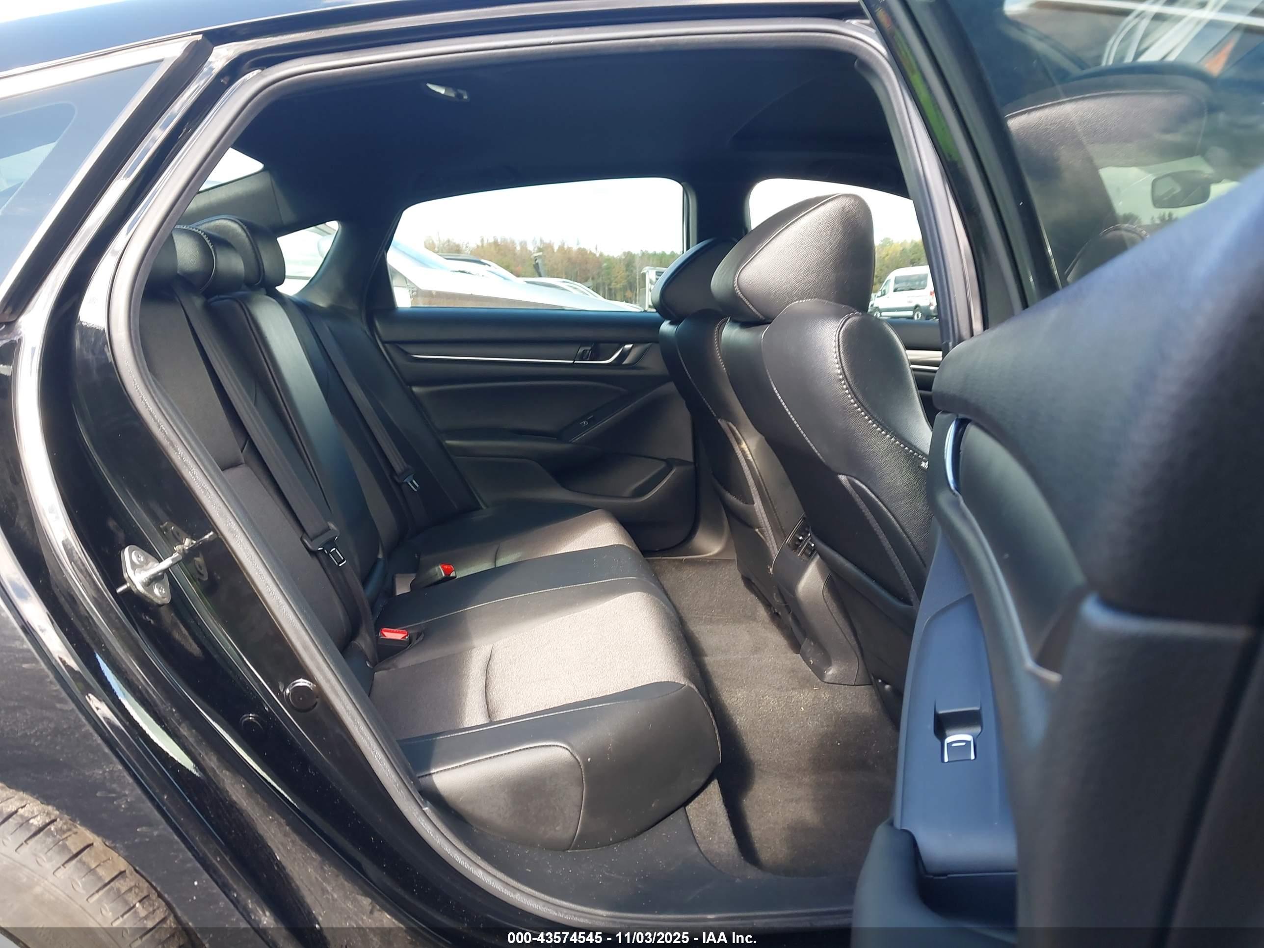 HONDA ACCORD image 8