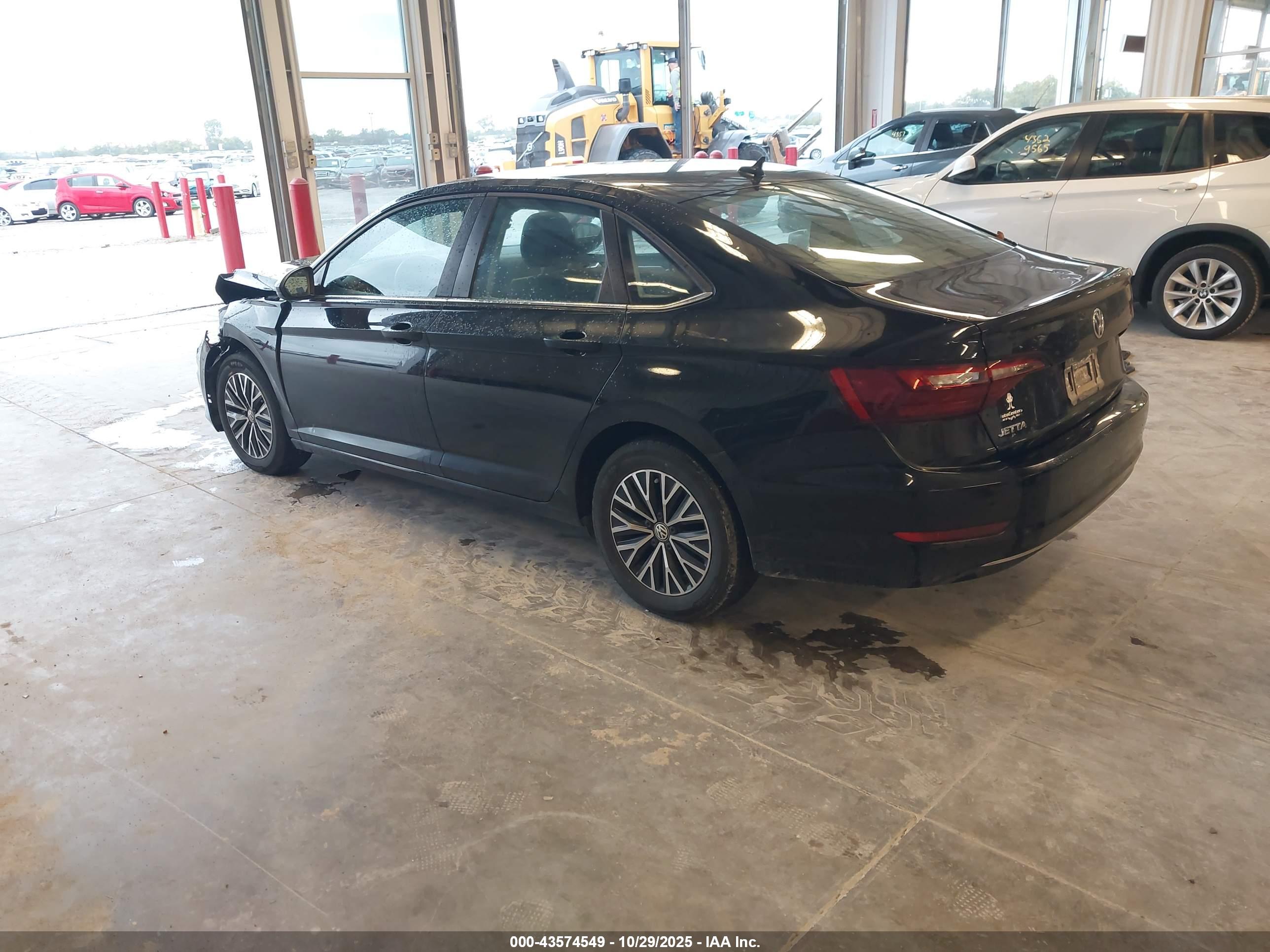 VOLKSWAGEN JETTA image 3