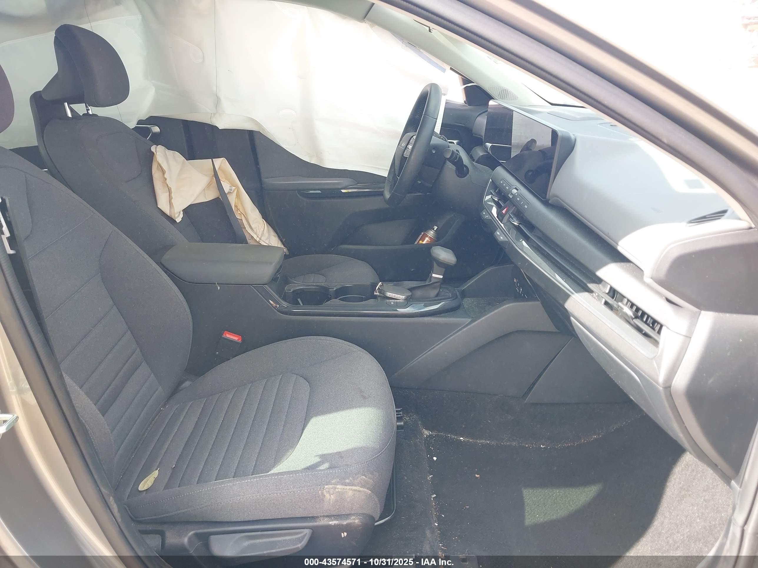 KIA K4 image 5