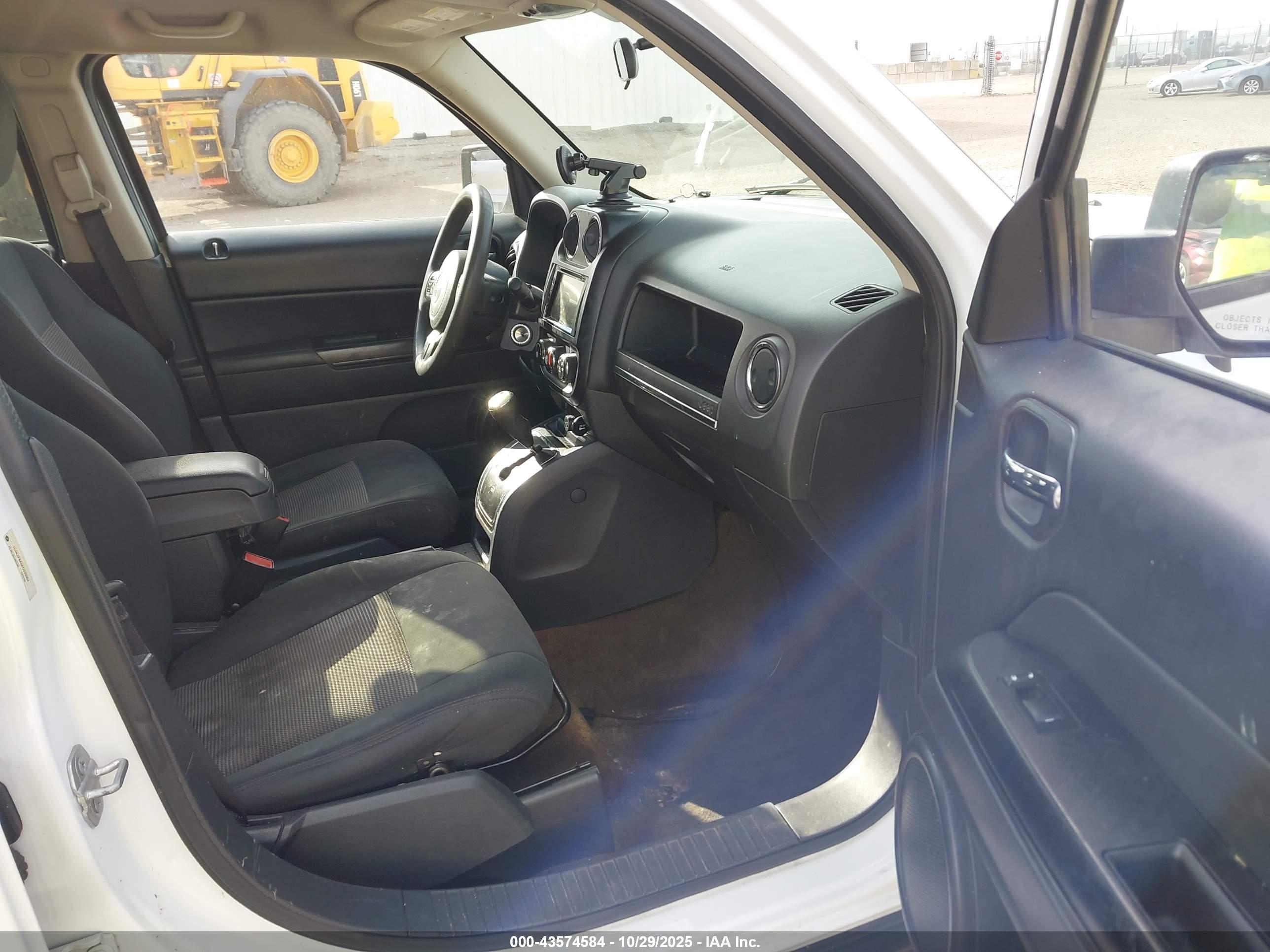 JEEP PATRIOT image 5