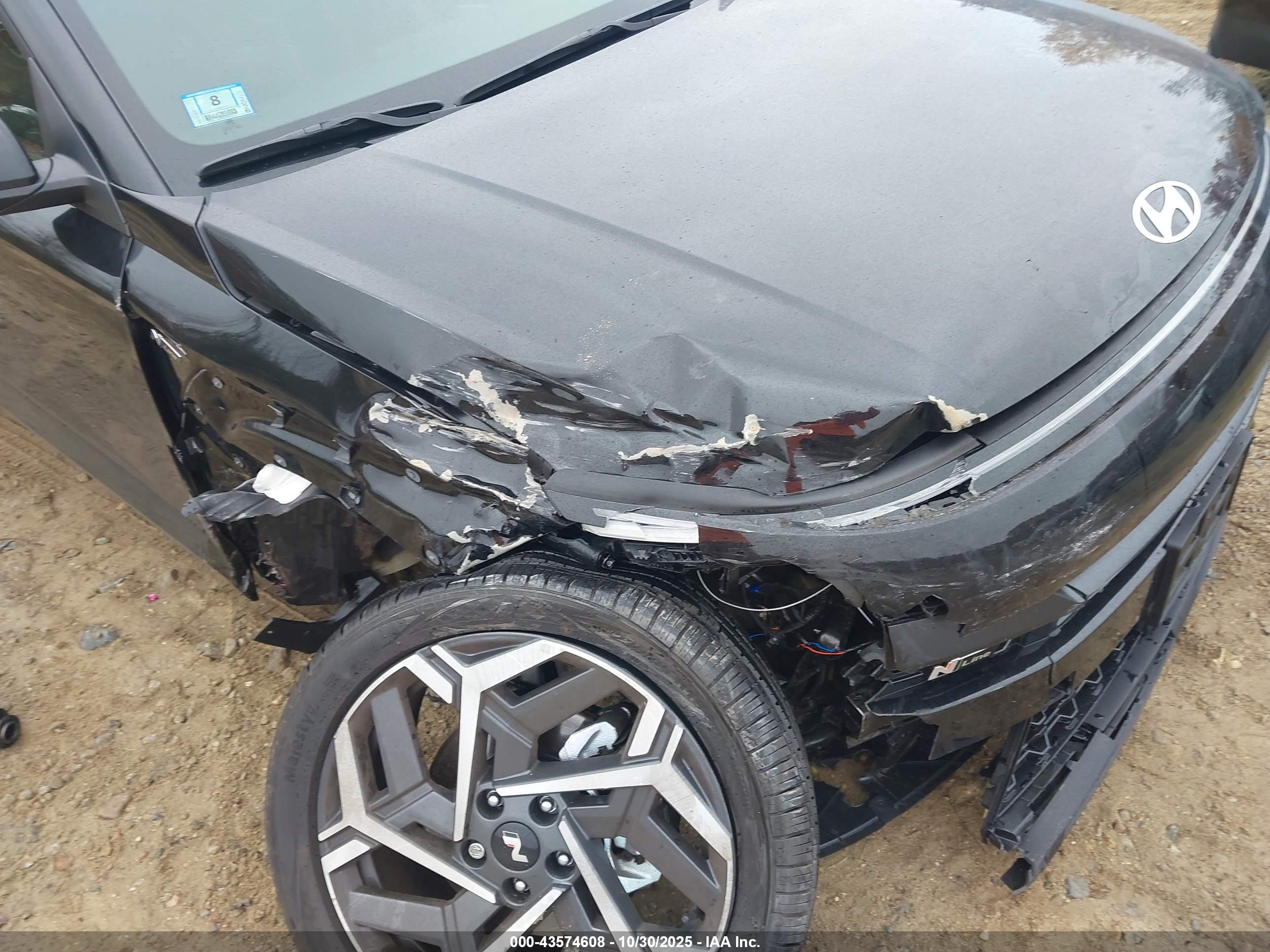 HYUNDAI KONA image 6