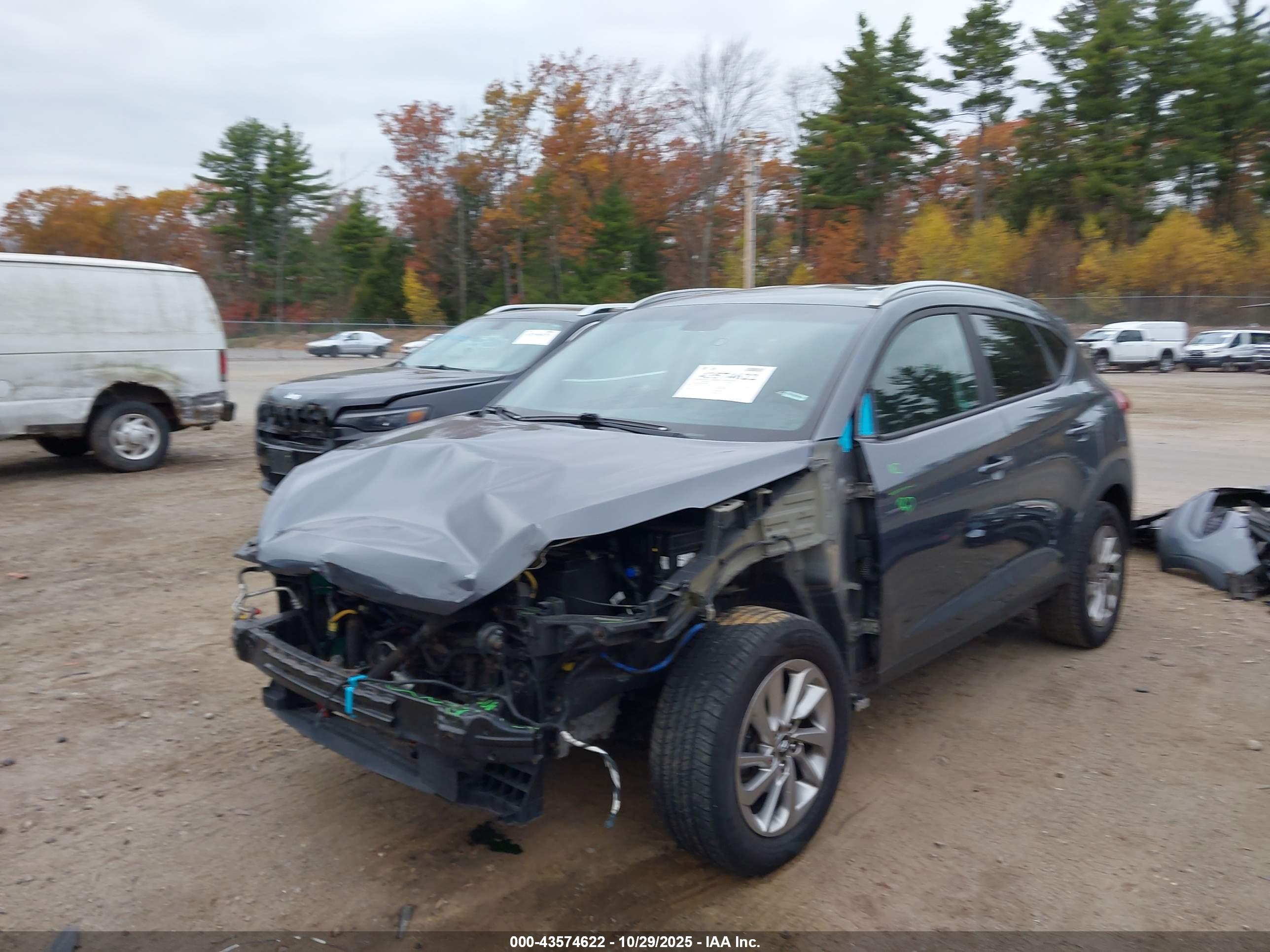 HYUNDAI TUCSON image 2