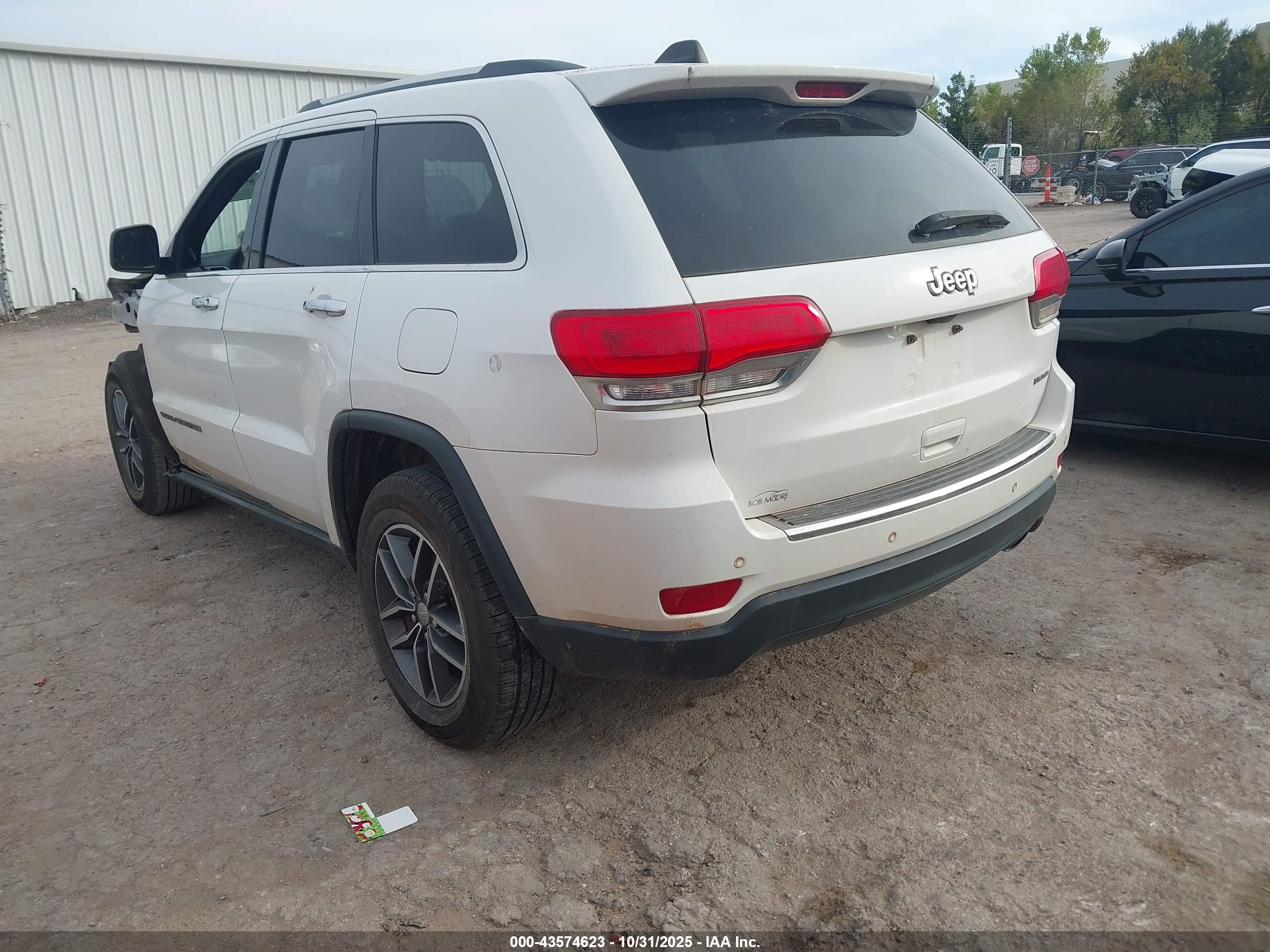 JEEP GRAND image 3