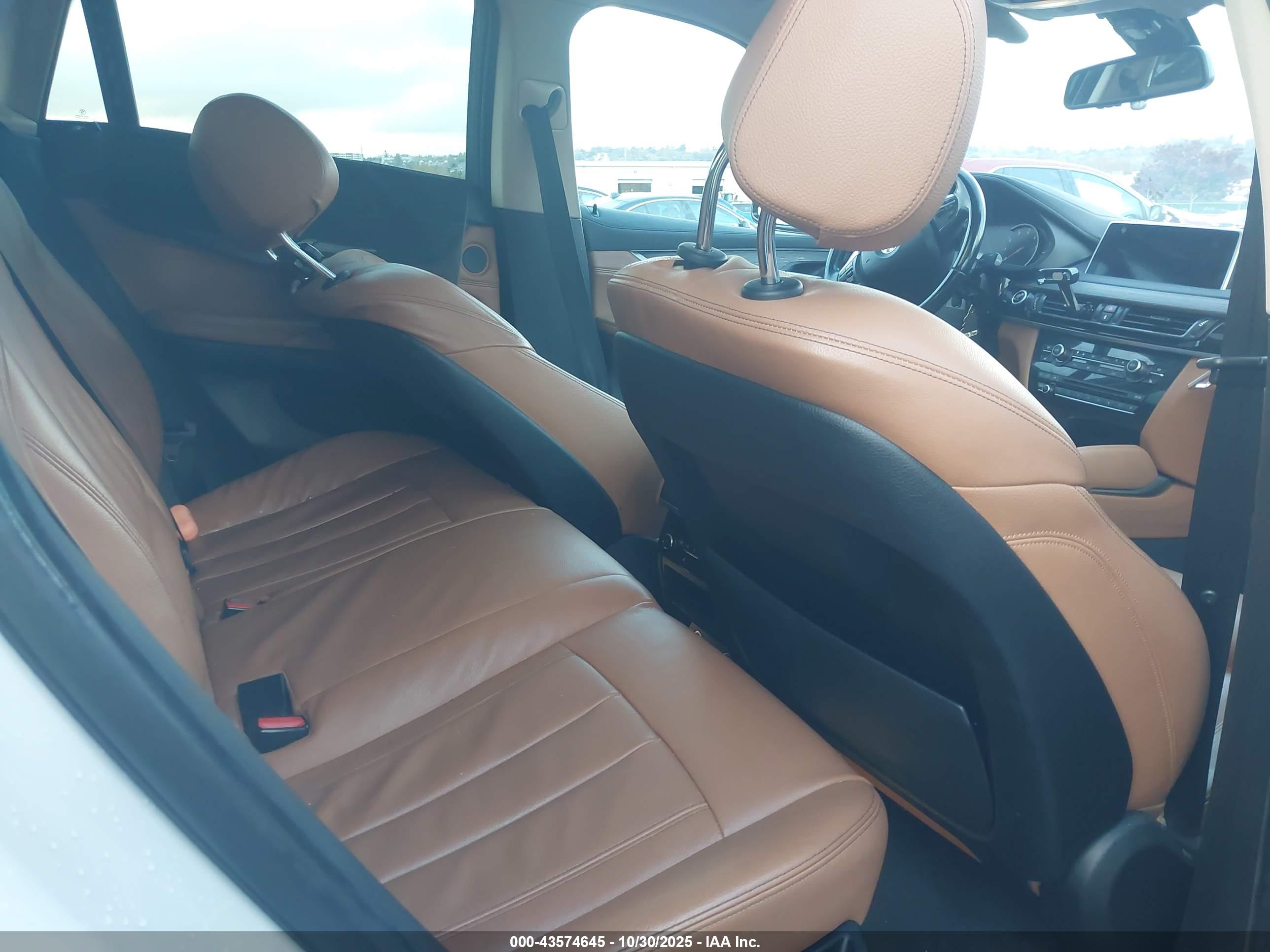 BMW X6 image 8