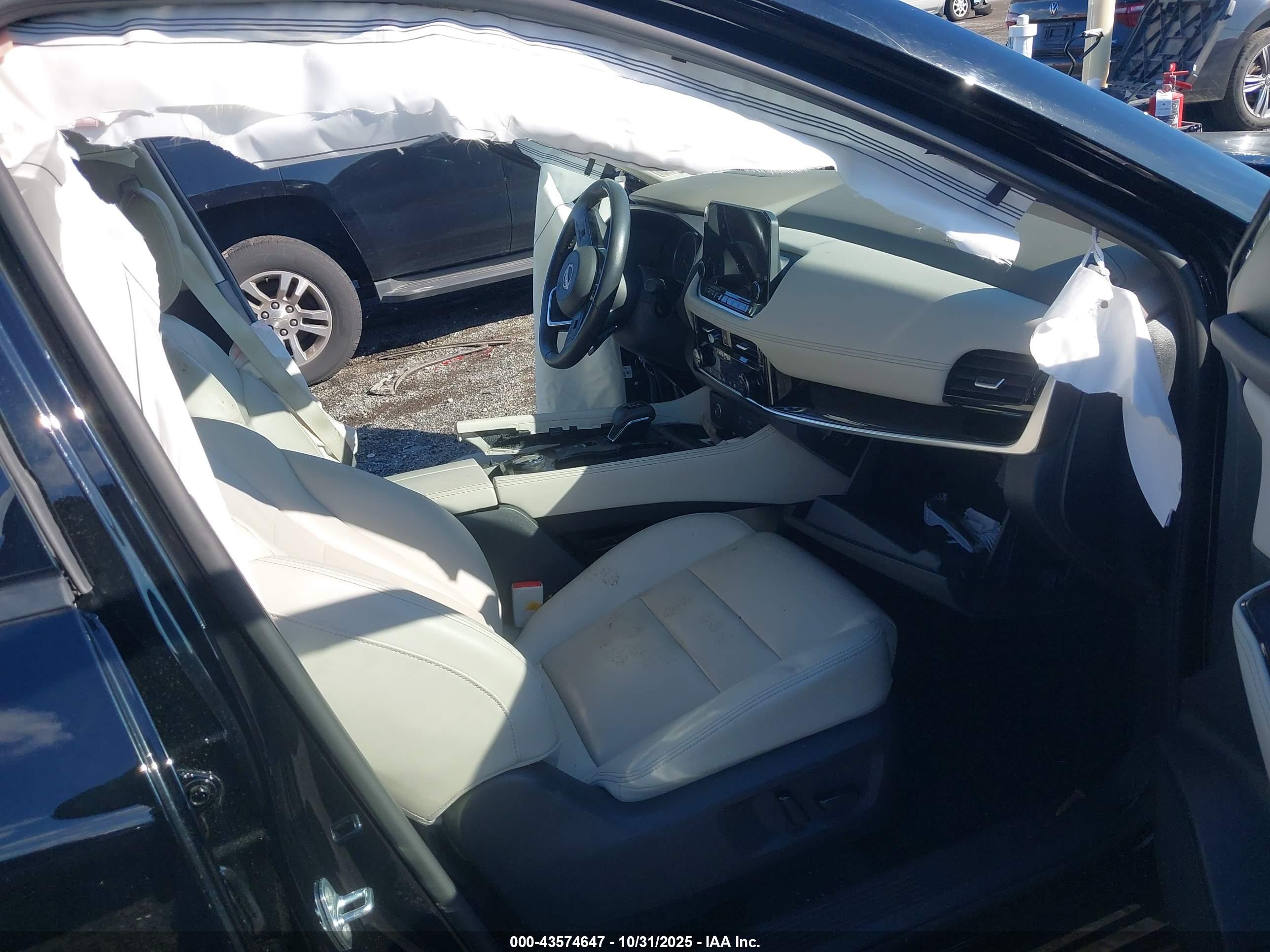 NISSAN ROGUE image 5