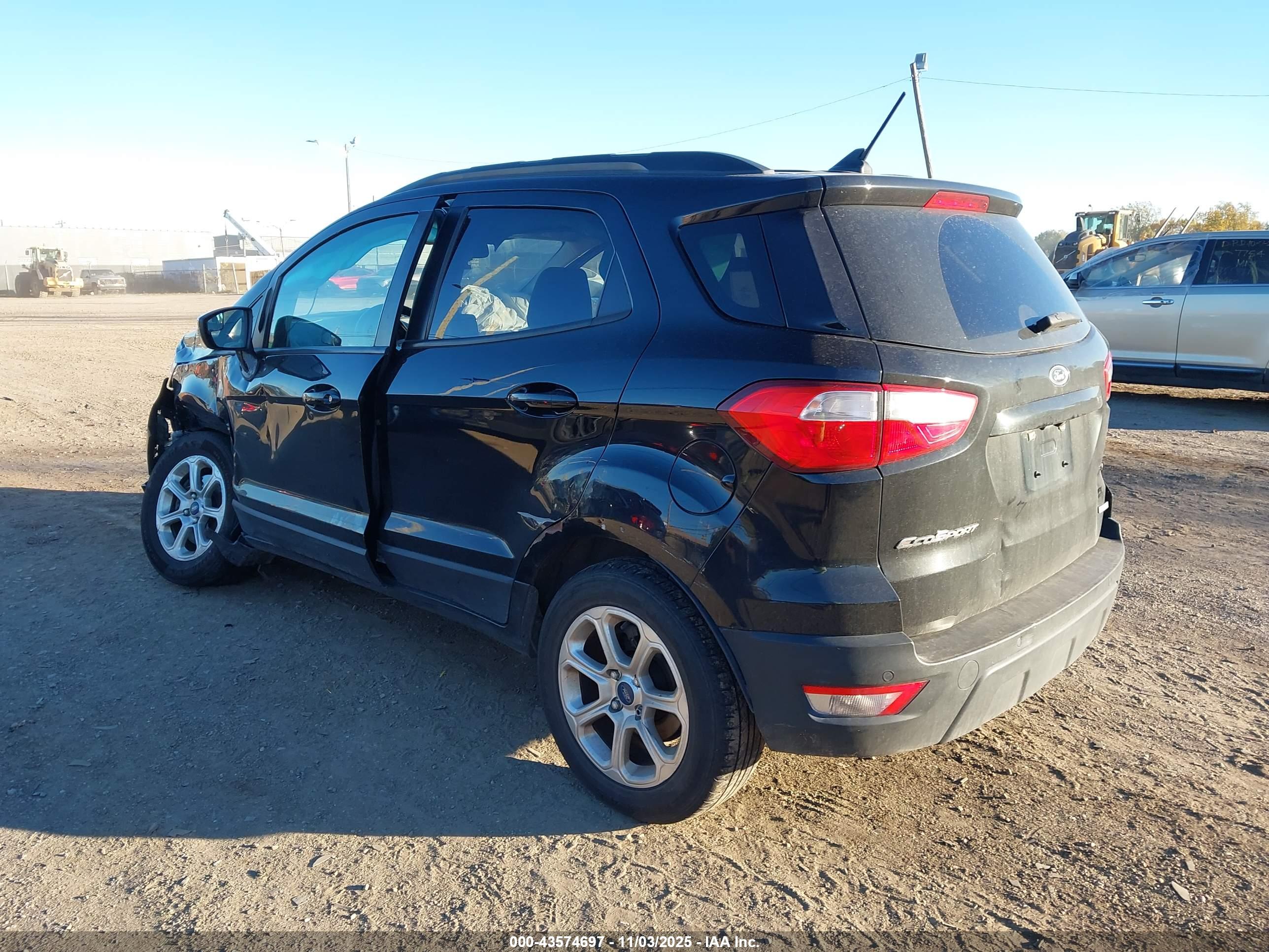 FORD ECOSPORT image 3