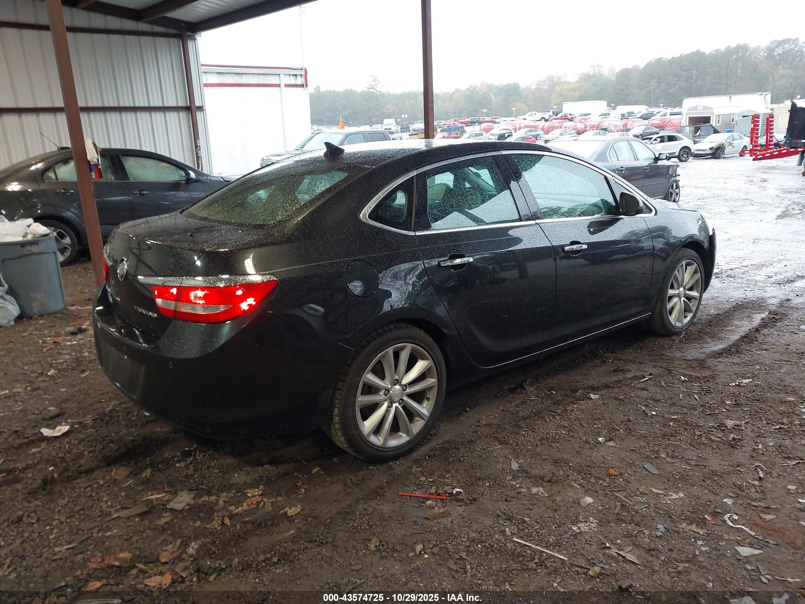 BUICK VERANO image 4