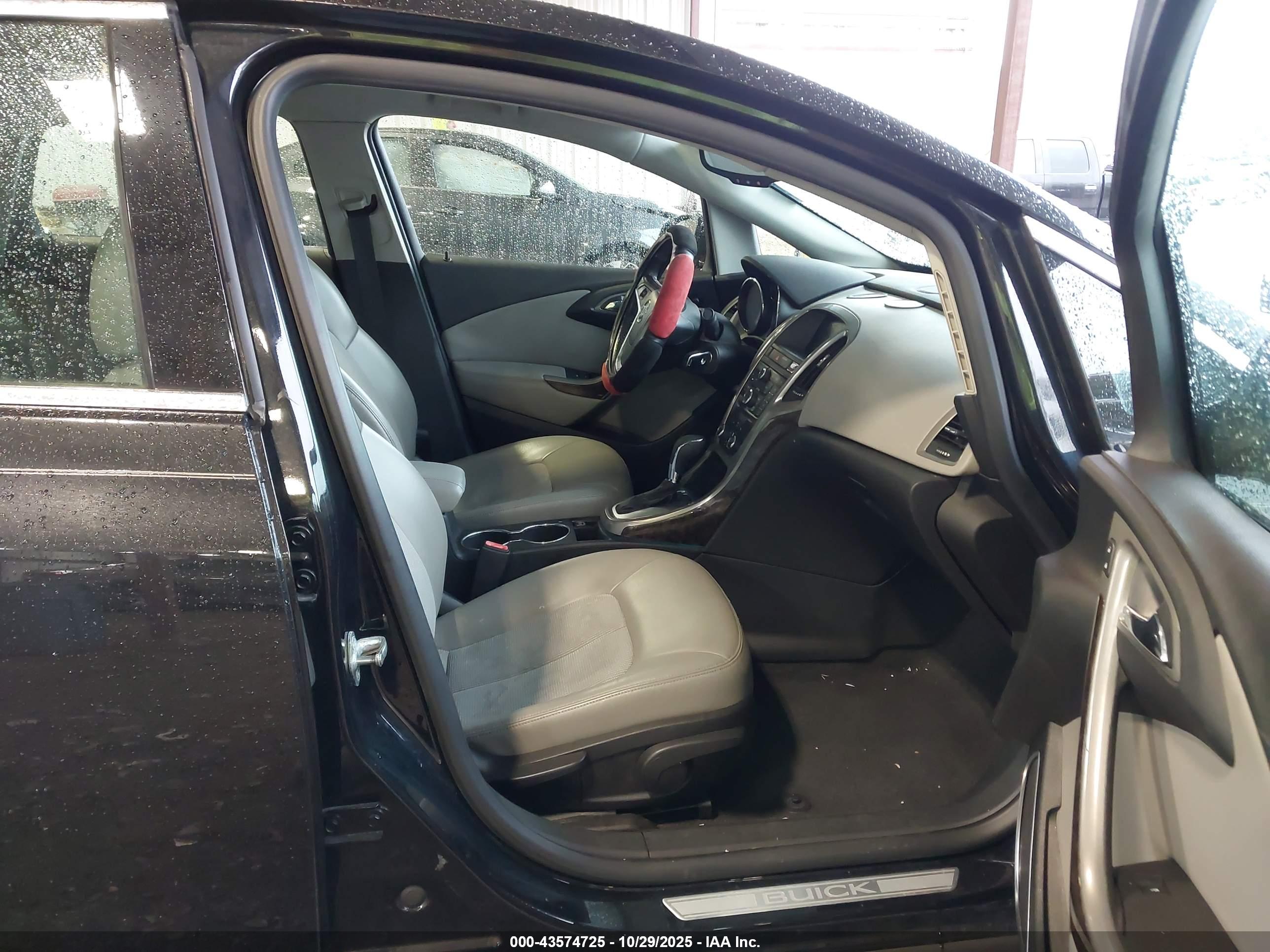 BUICK VERANO image 5
