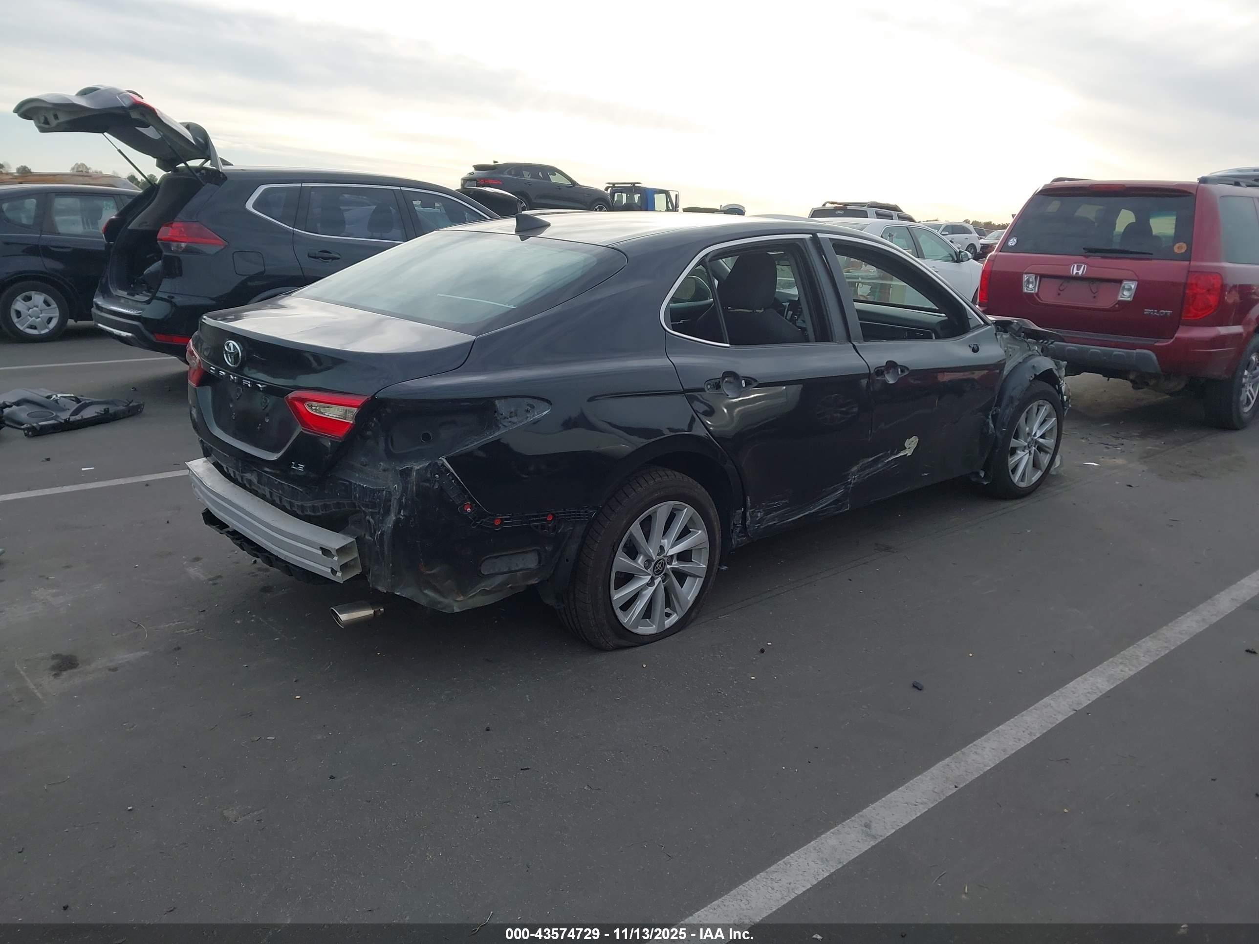 TOYOTA CAMRY image 4