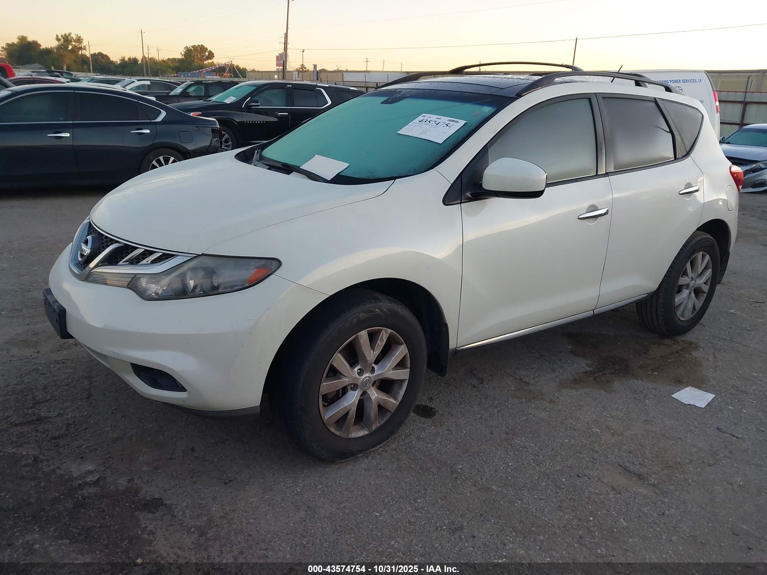 NISSAN MURANO image 2
