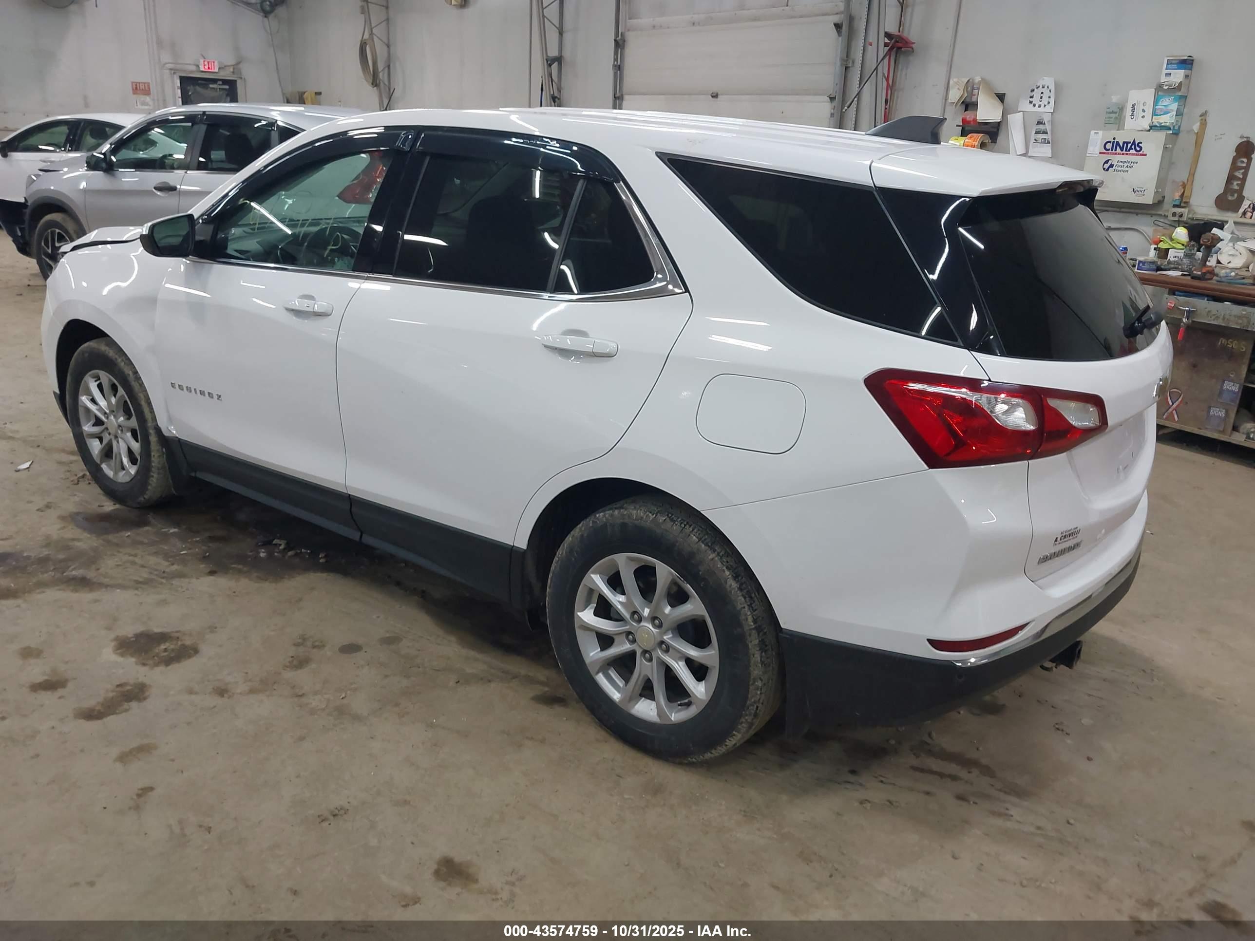 CHEVROLET EQUINOX image 3