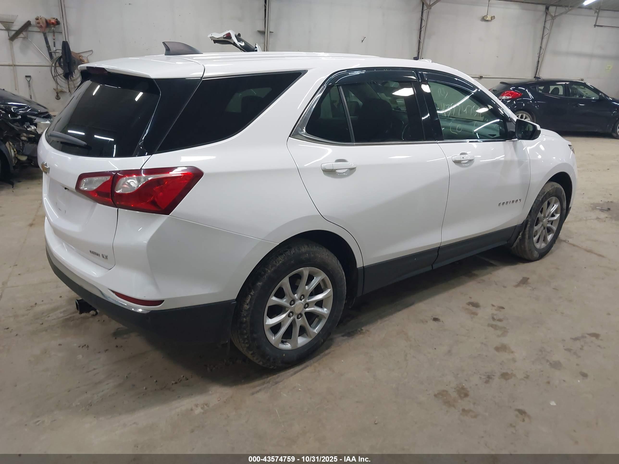 CHEVROLET EQUINOX image 4