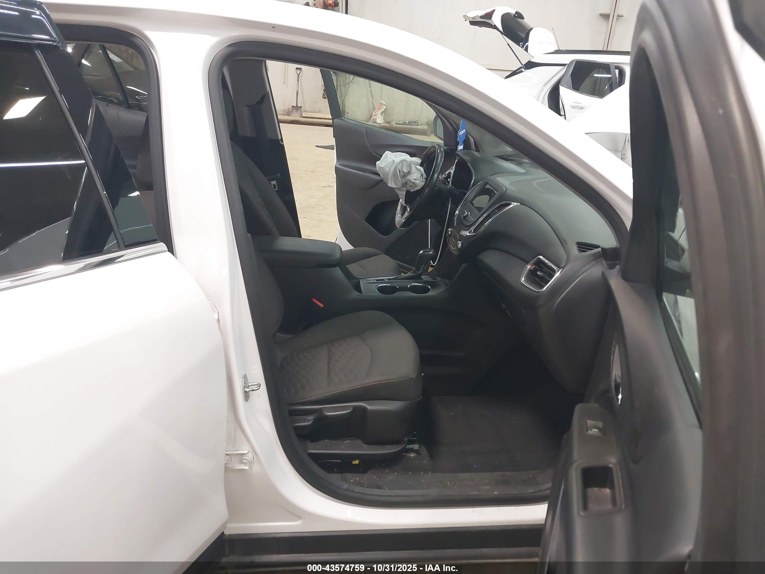 CHEVROLET EQUINOX image 5