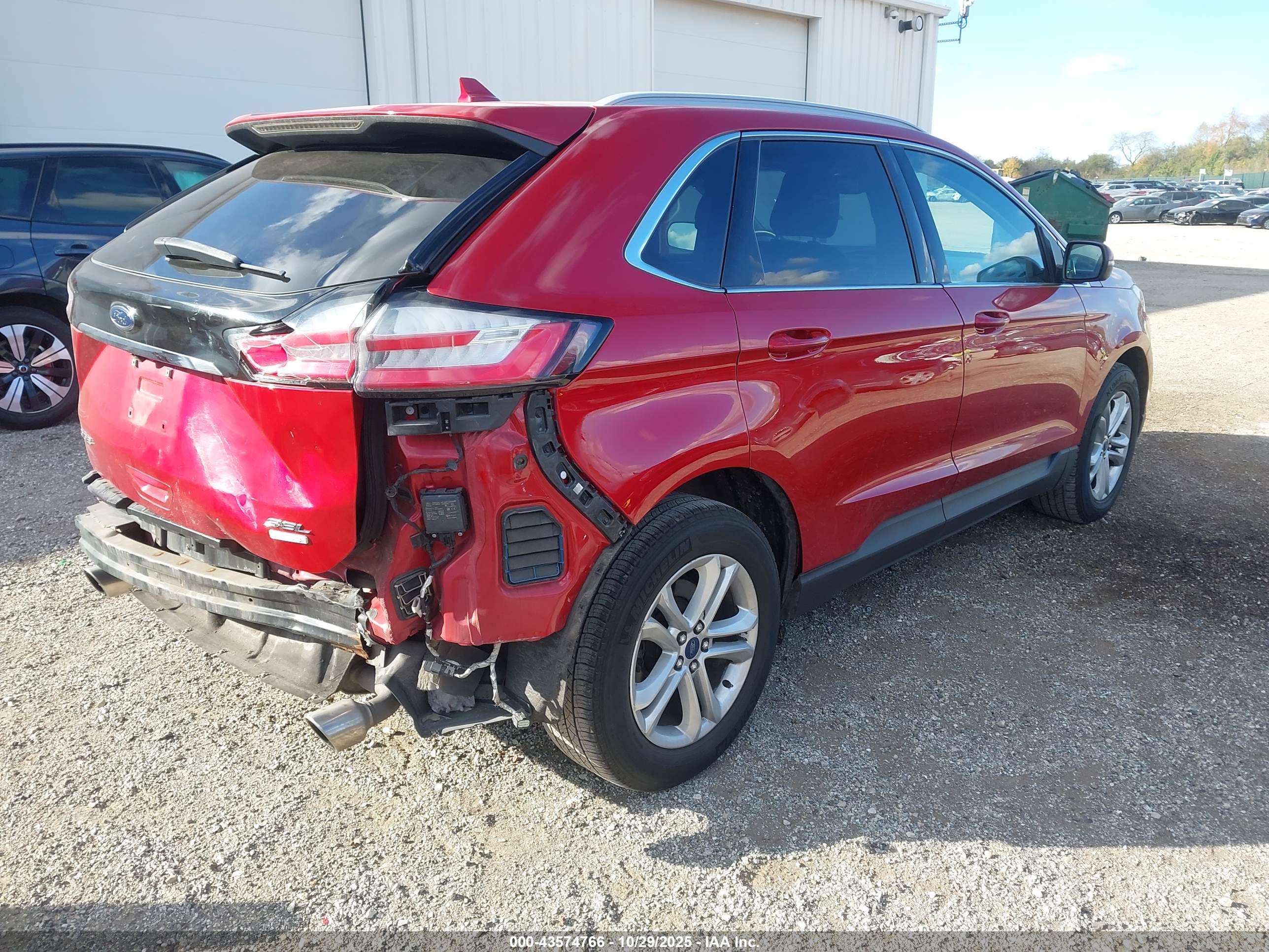 FORD EDGE image 4