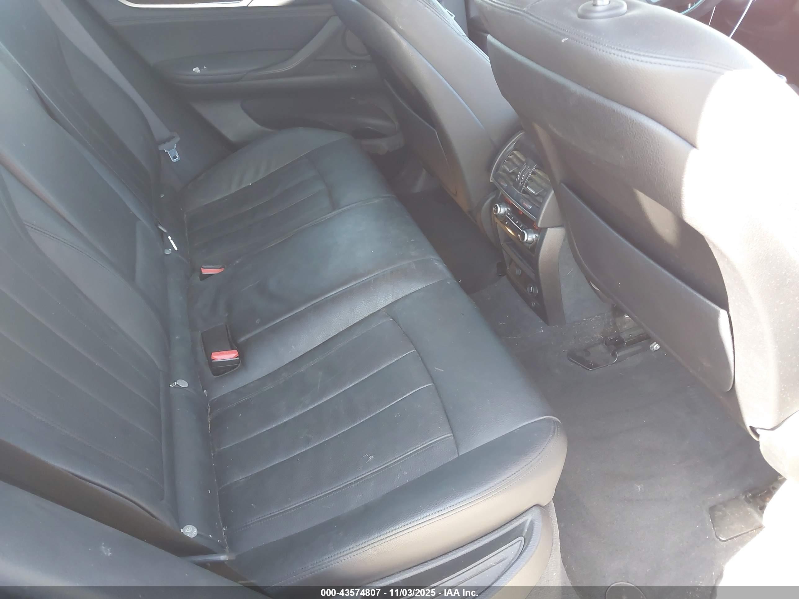 BMW X6 image 8
