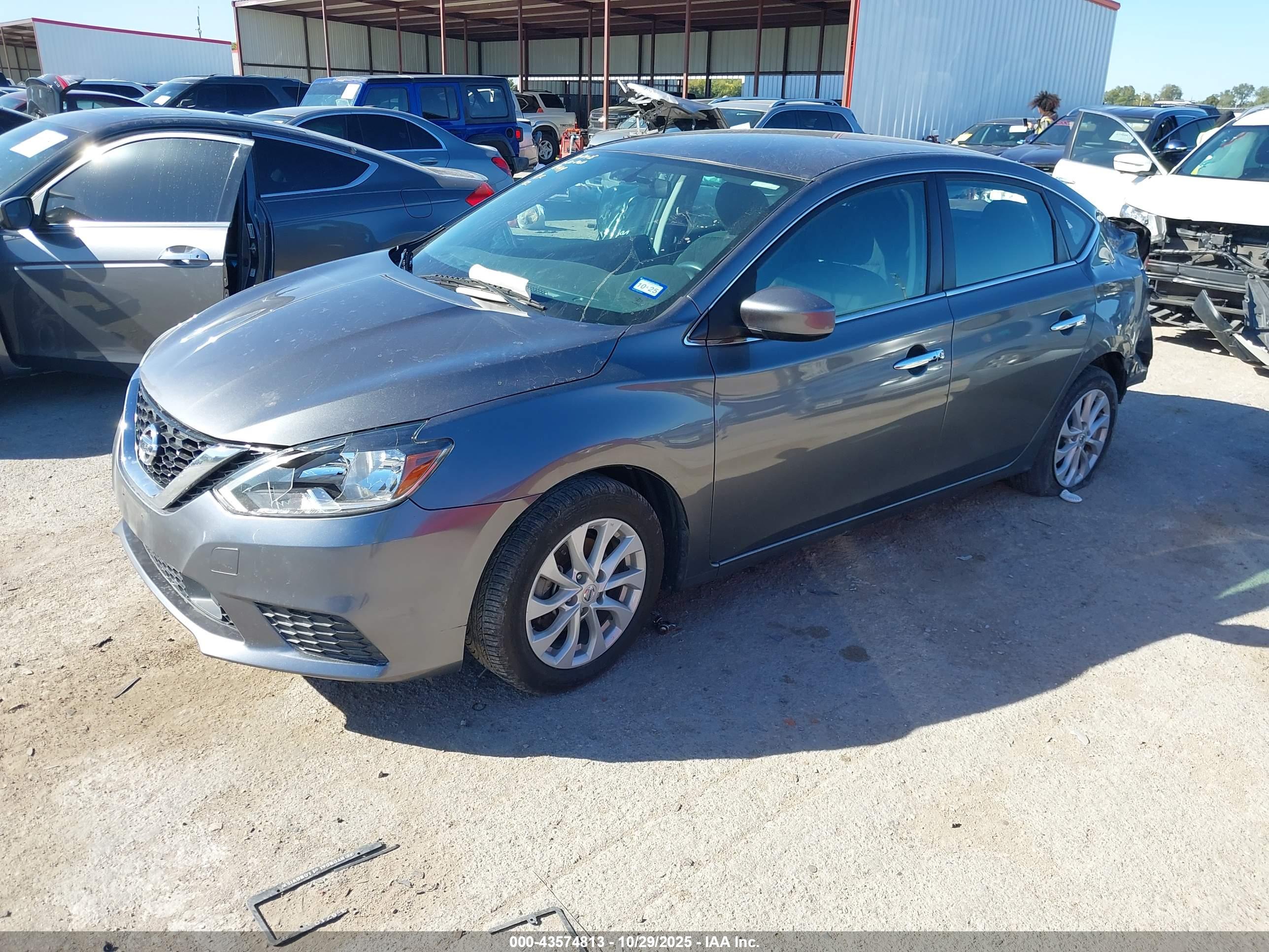 NISSAN SENTRA image 2