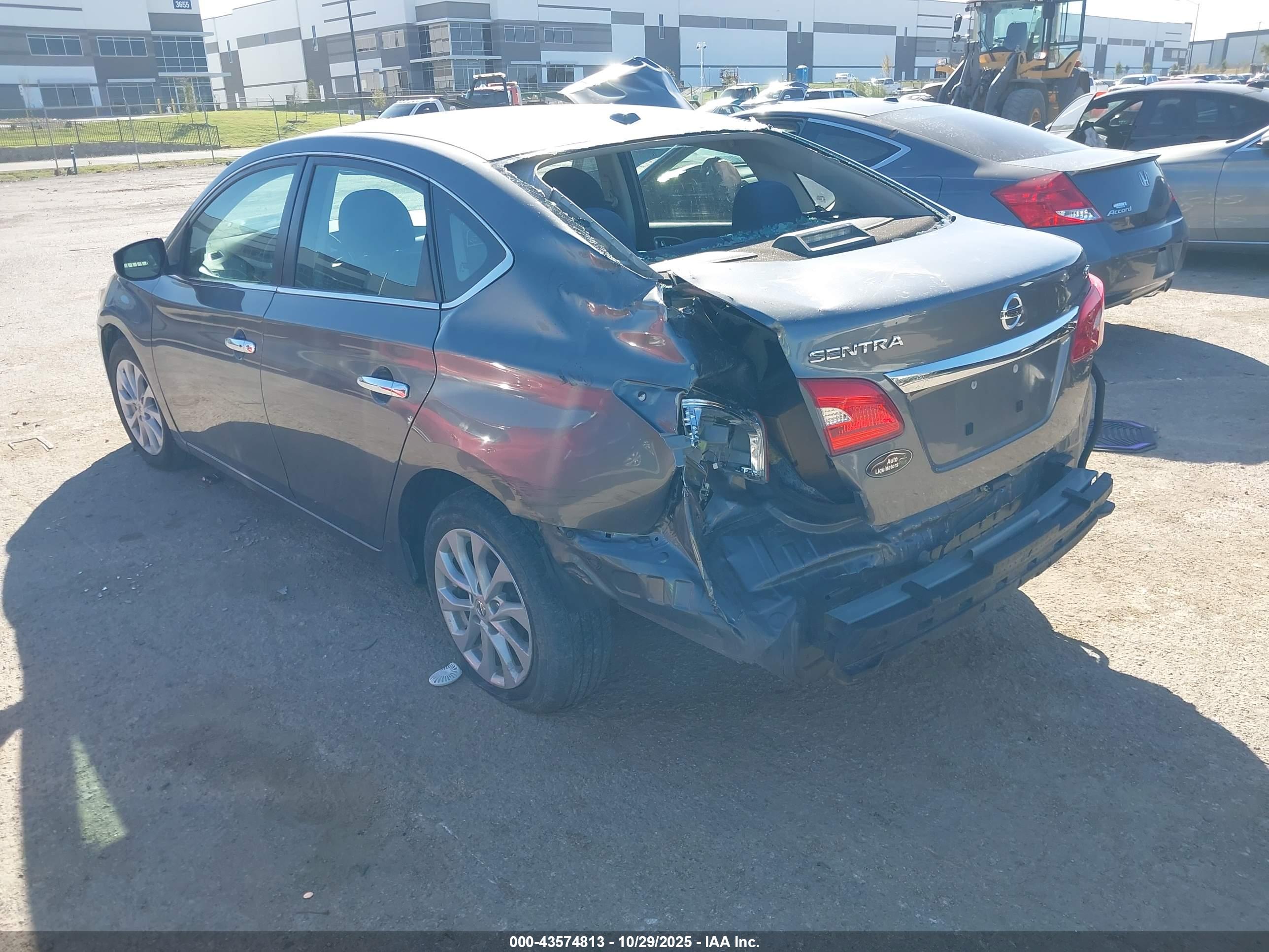 NISSAN SENTRA image 3
