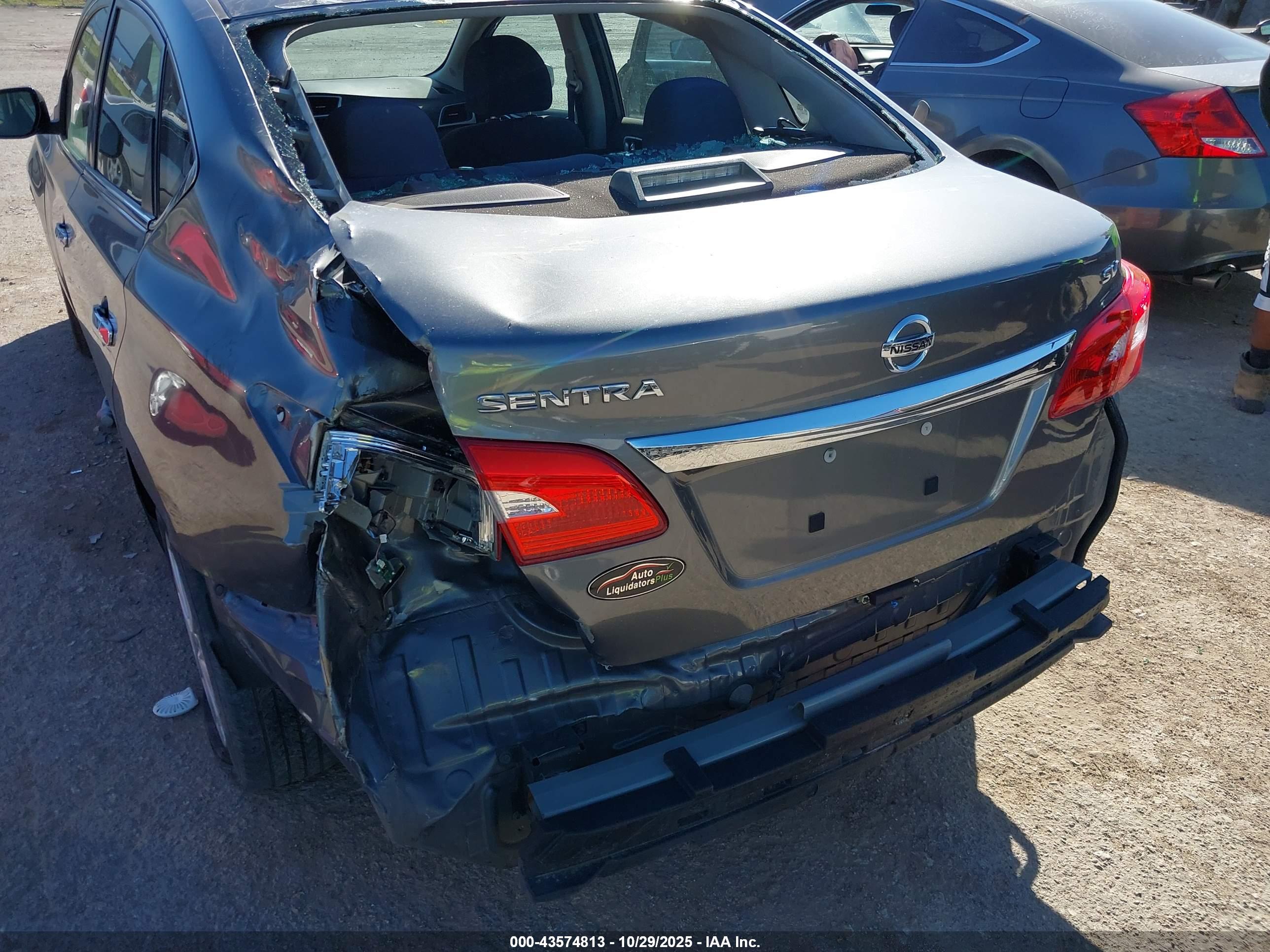 NISSAN SENTRA image 6