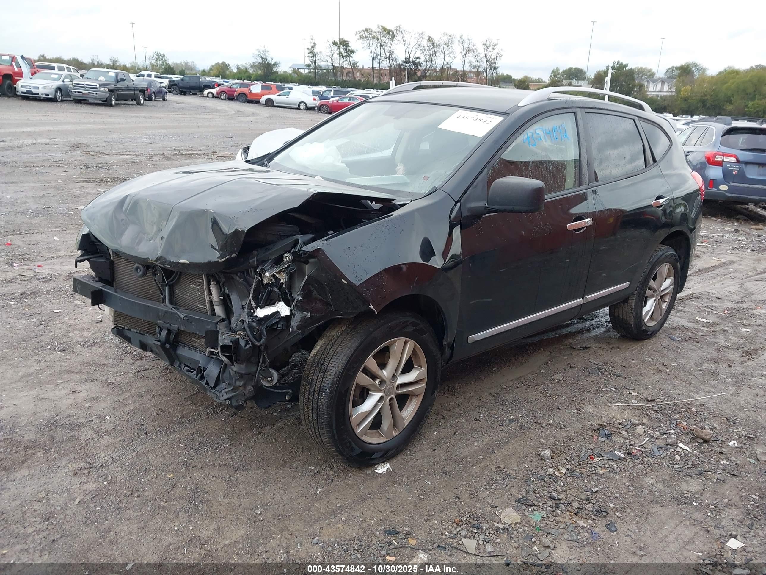 NISSAN ROGUE image 2