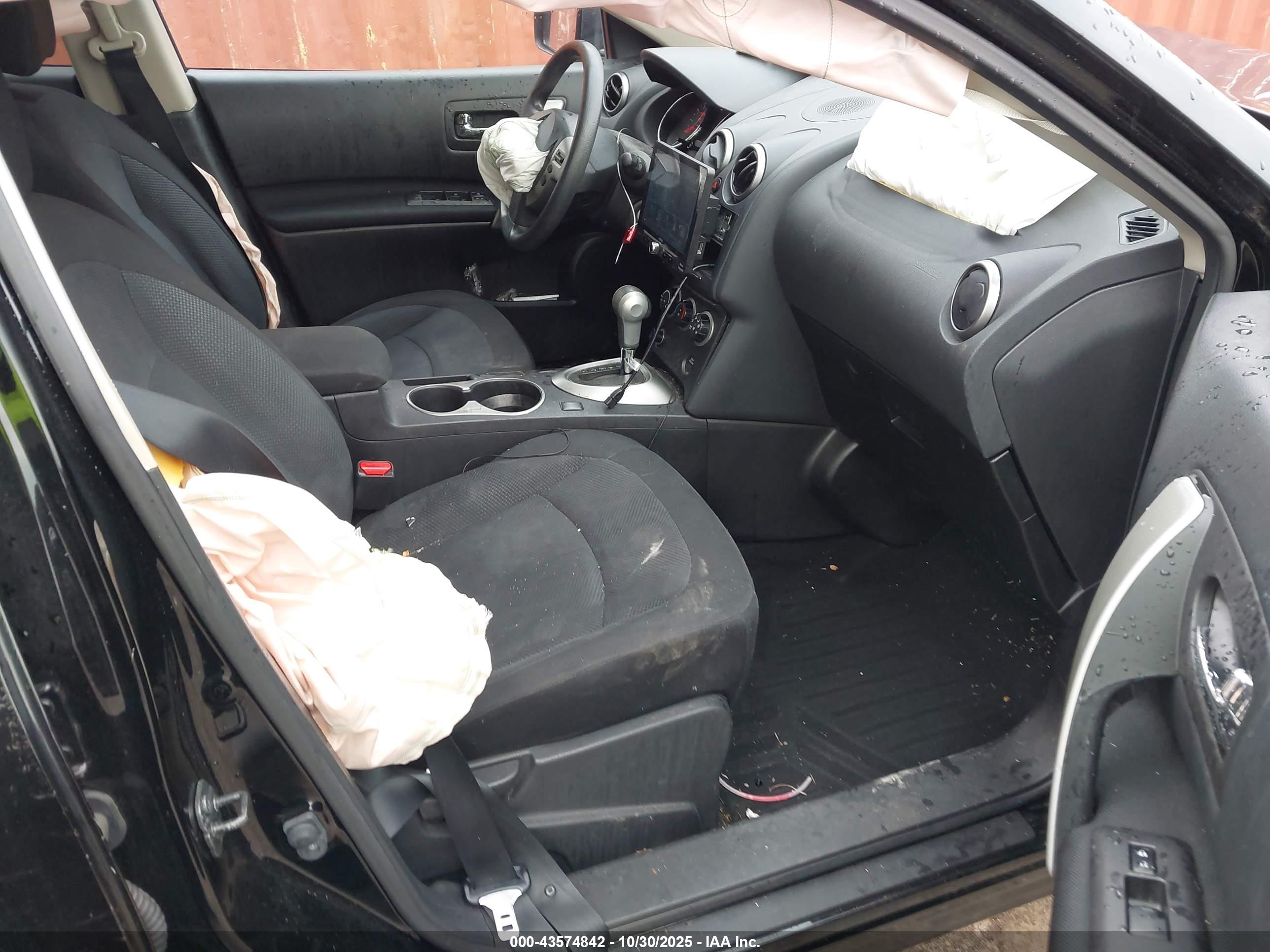 NISSAN ROGUE image 5