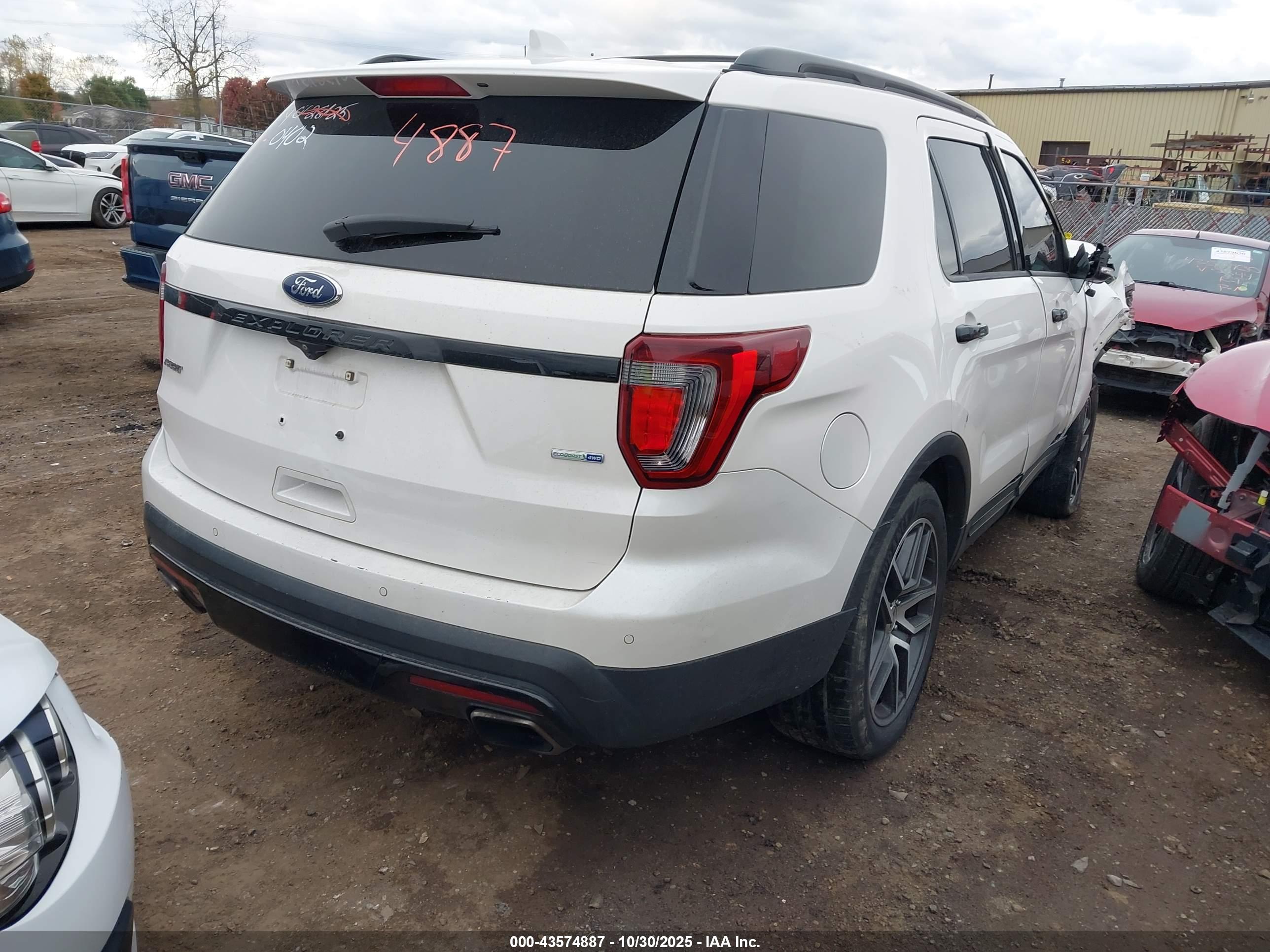 FORD EXPLORER image 4
