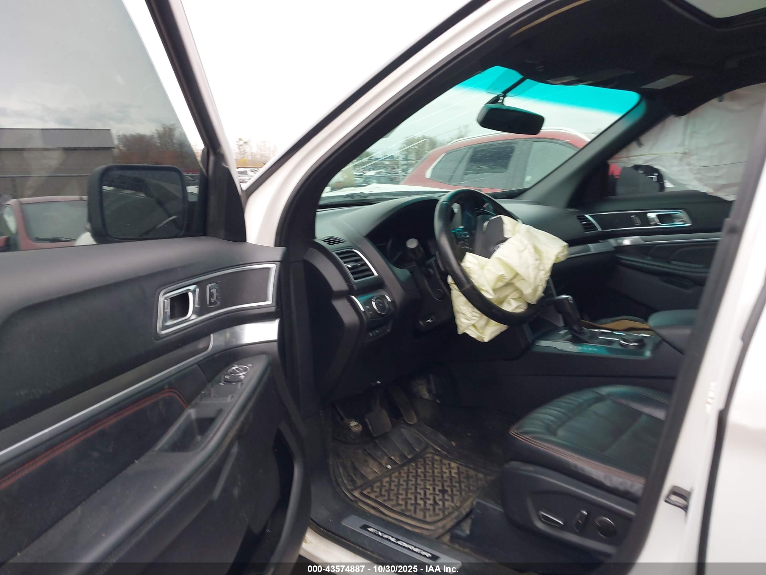 FORD EXPLORER image 5