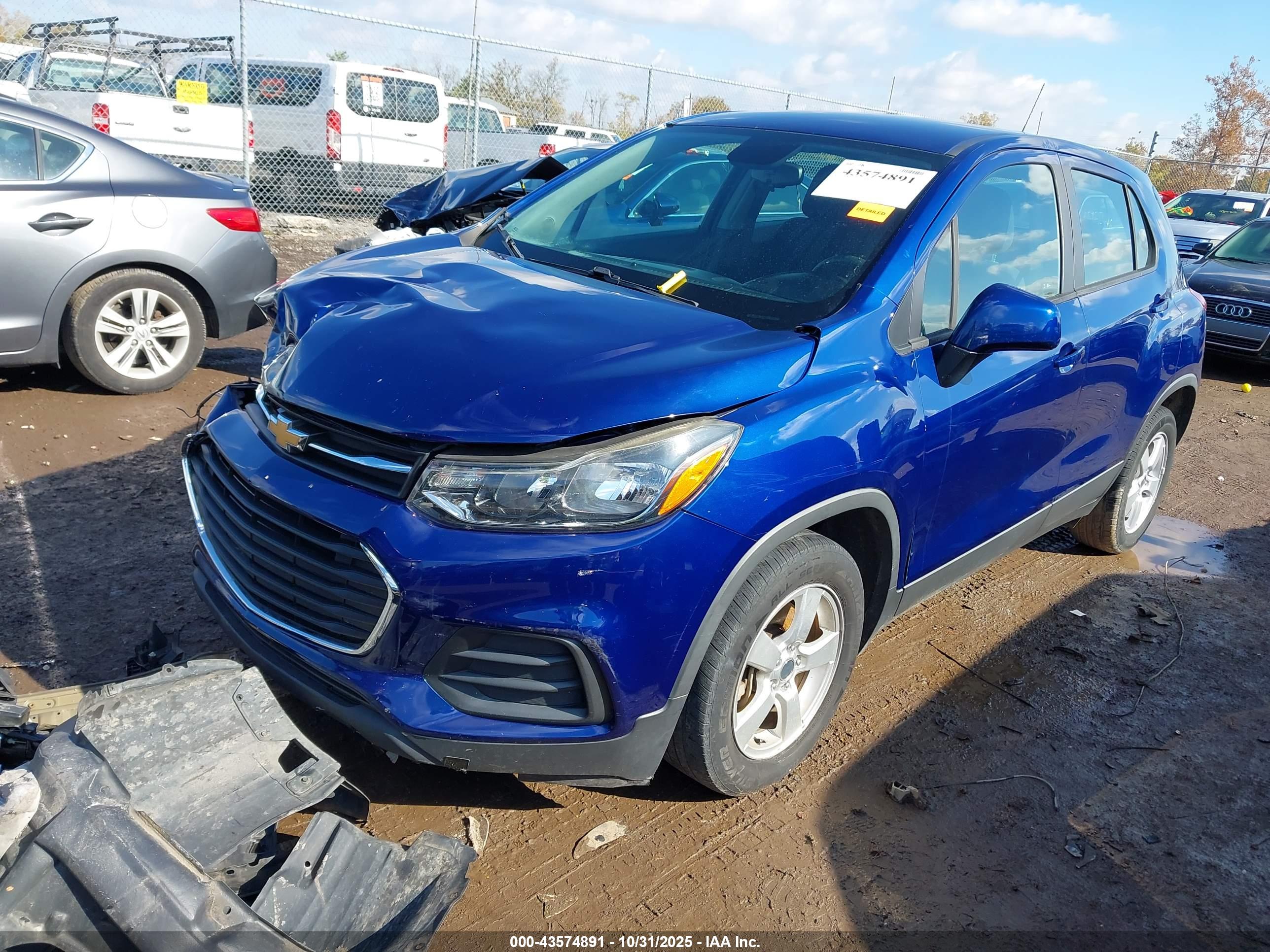 CHEVROLET TRAX image 2
