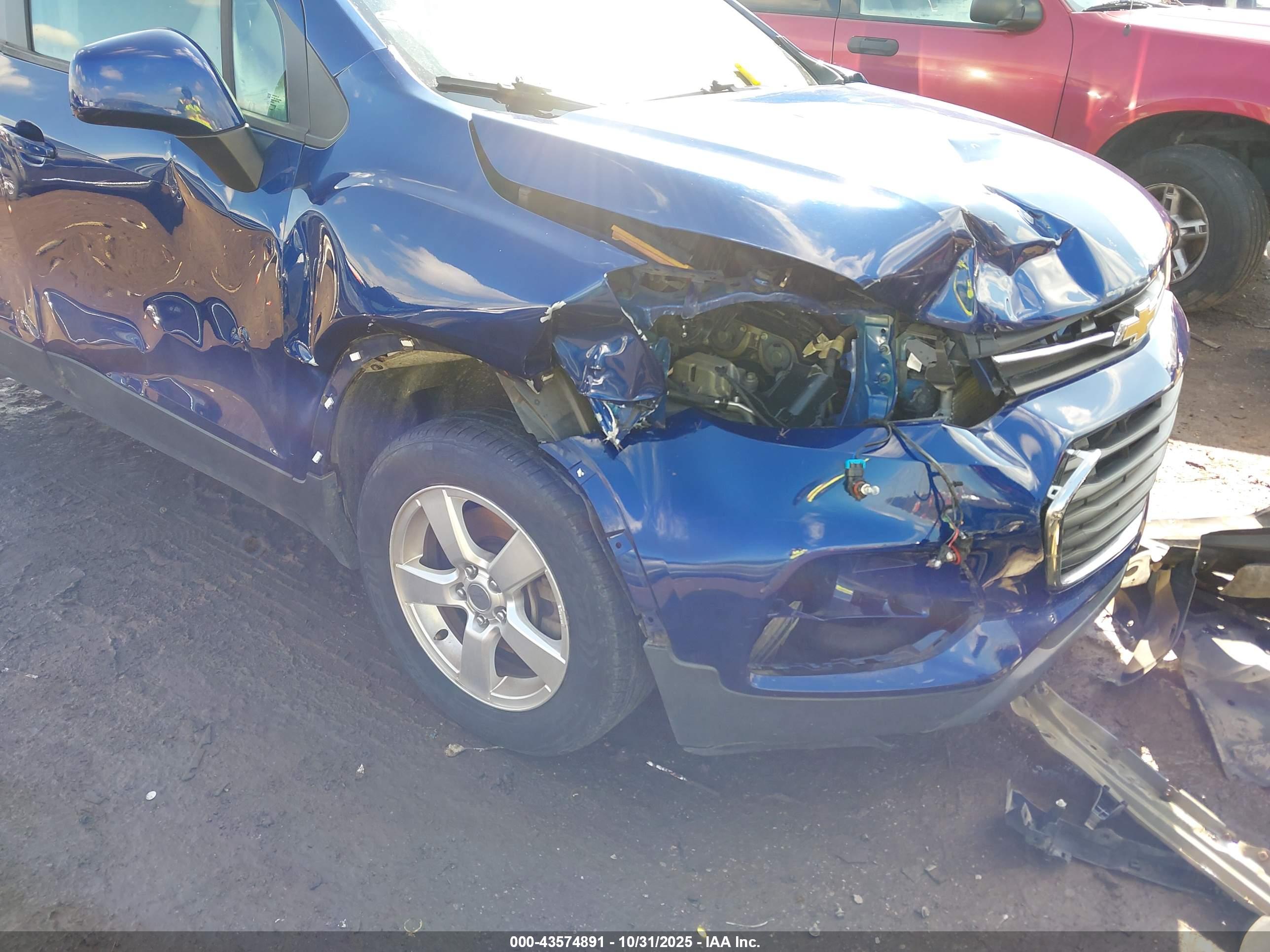 CHEVROLET TRAX image 6