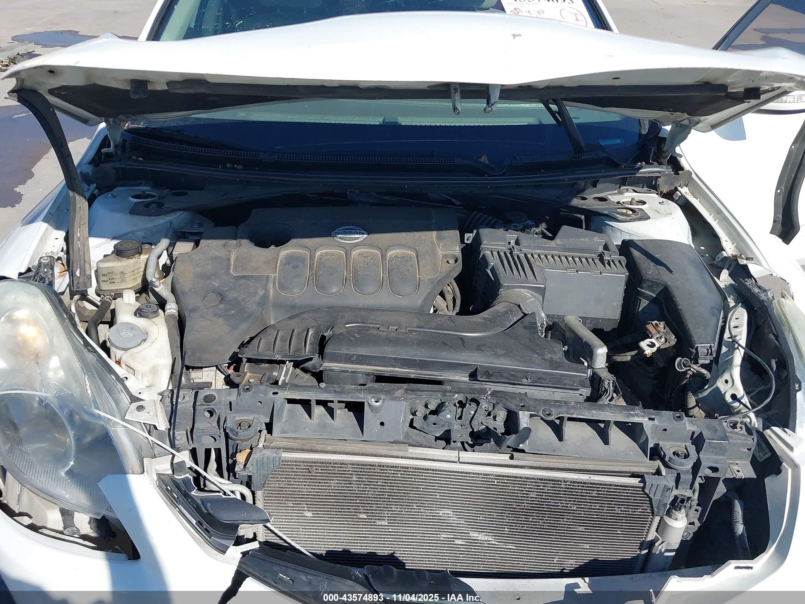 NISSAN ALTIMA image 10